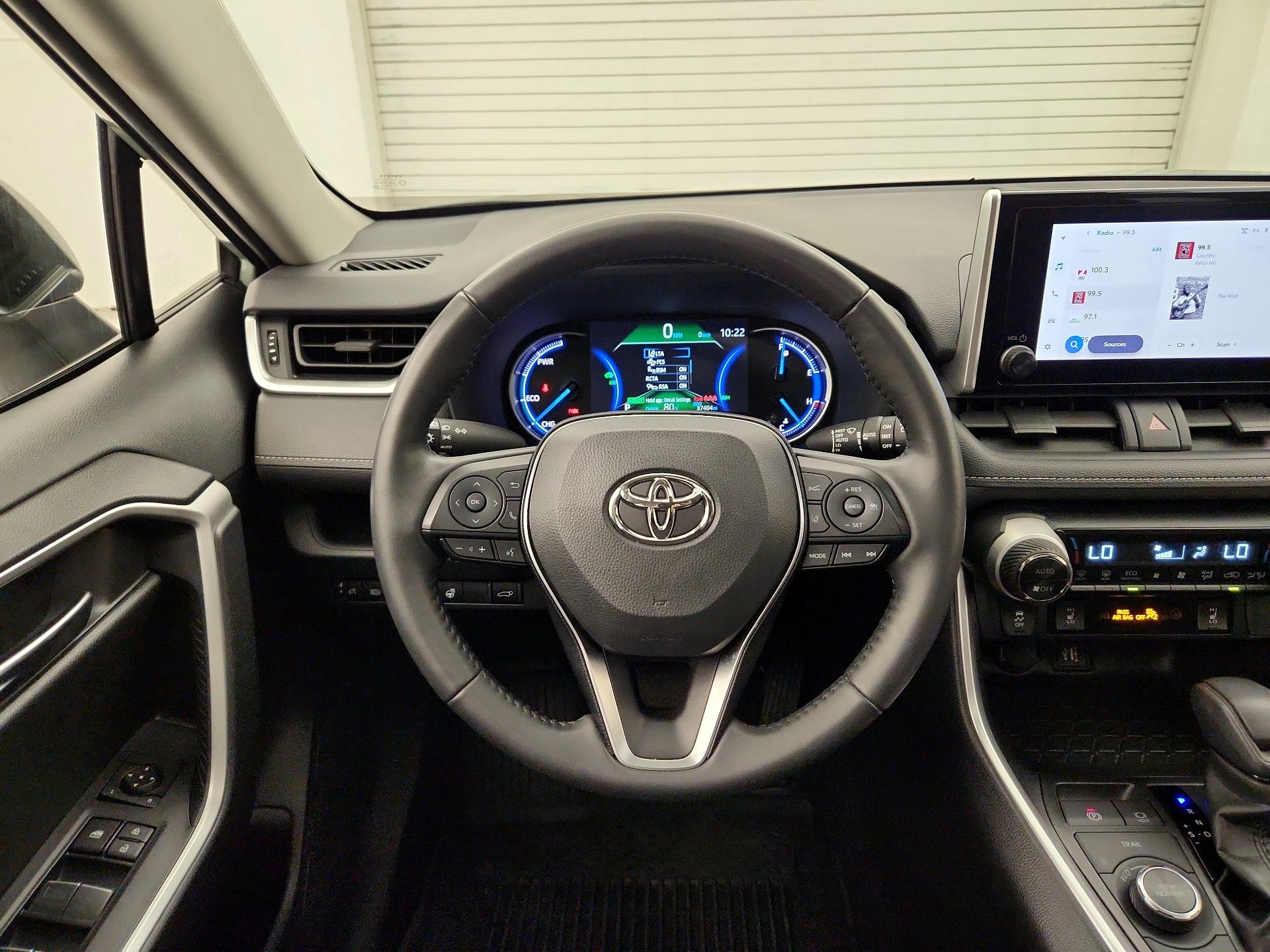 Thumbnail: 2023 Toyota RAV4 - 10
