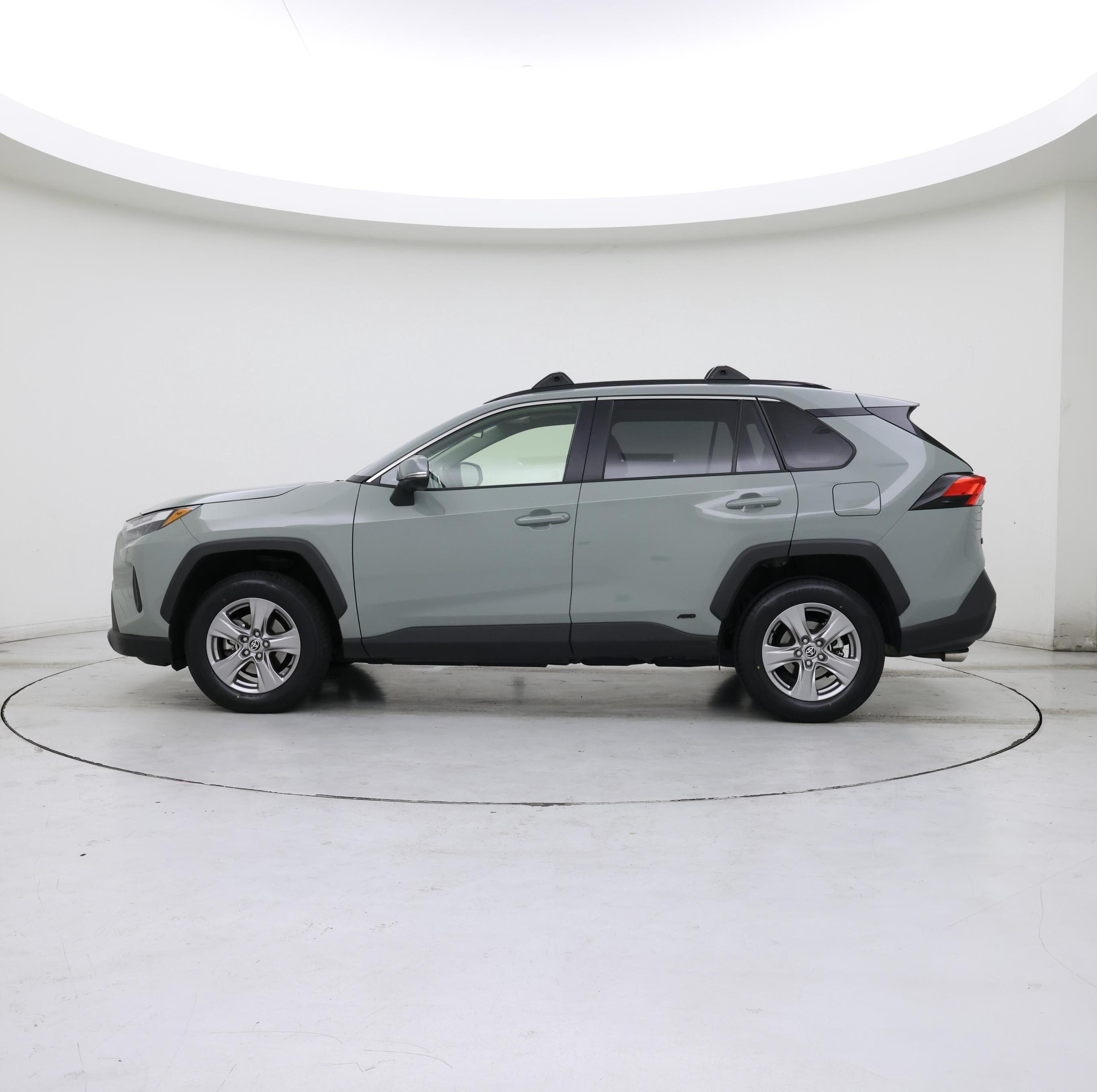 Thumbnail: 2023 Toyota RAV4 - 3