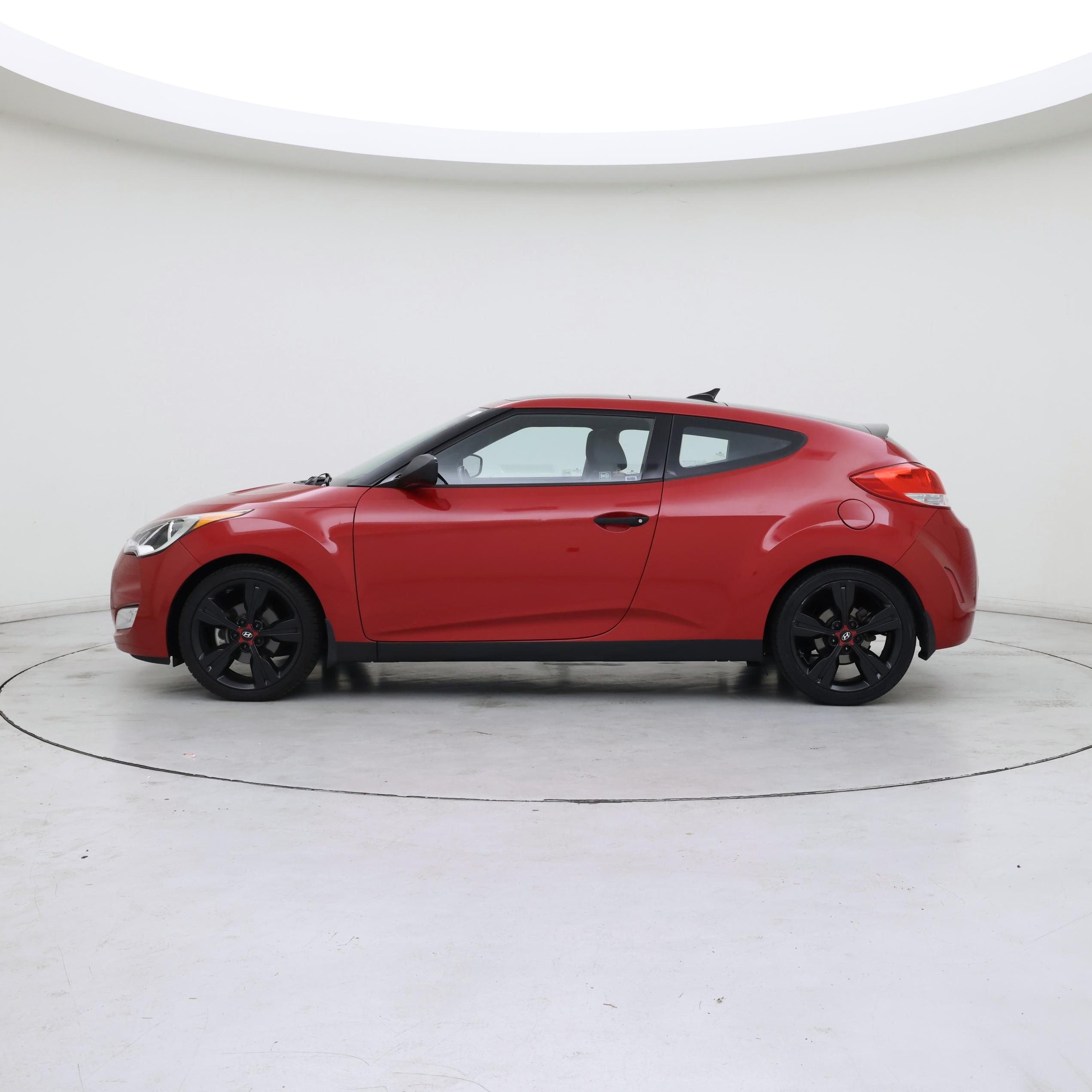 Thumbnail: 2016 Hyundai Veloster - 3