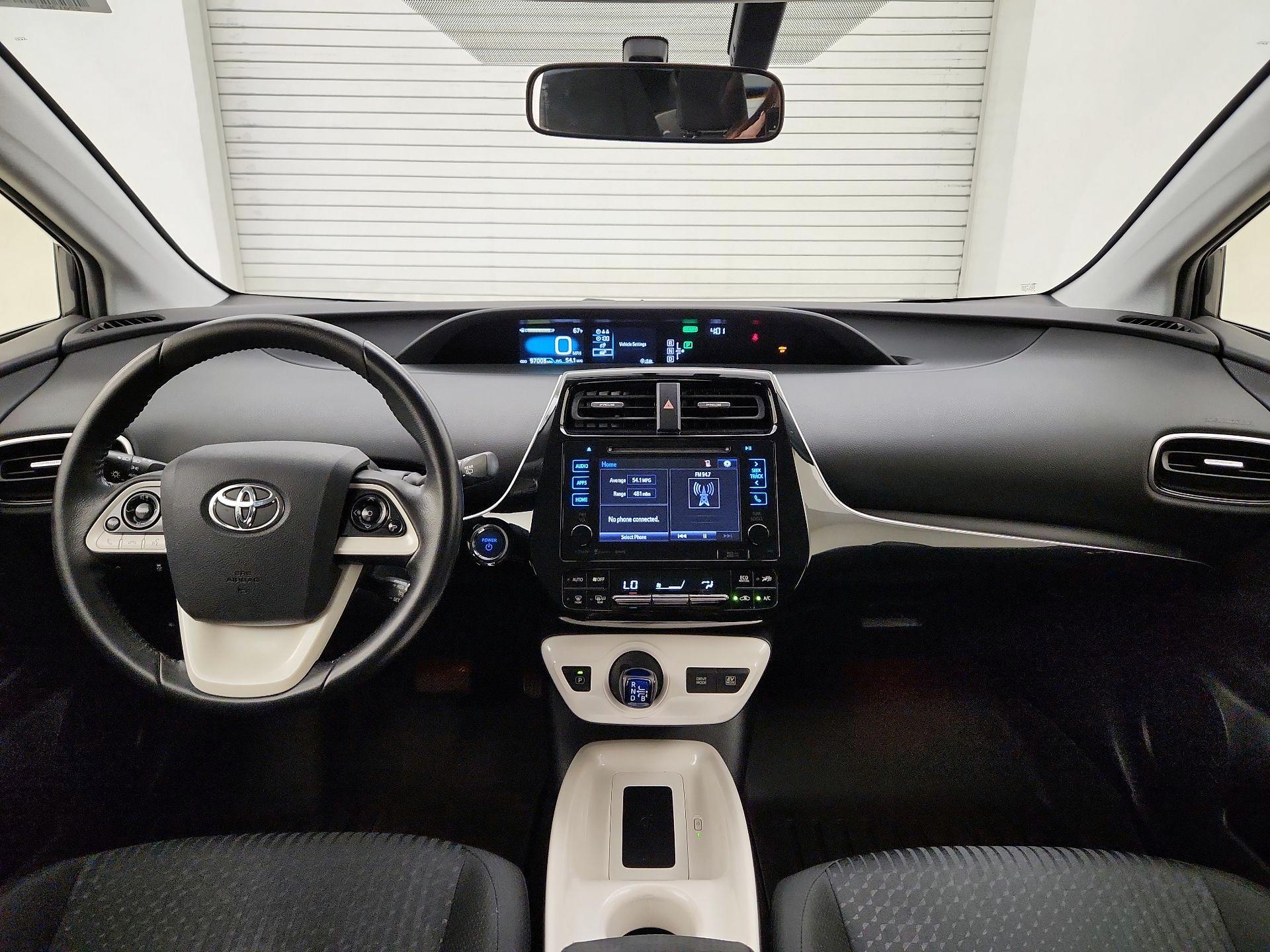 Thumbnail: 2016 Toyota Prius - 9