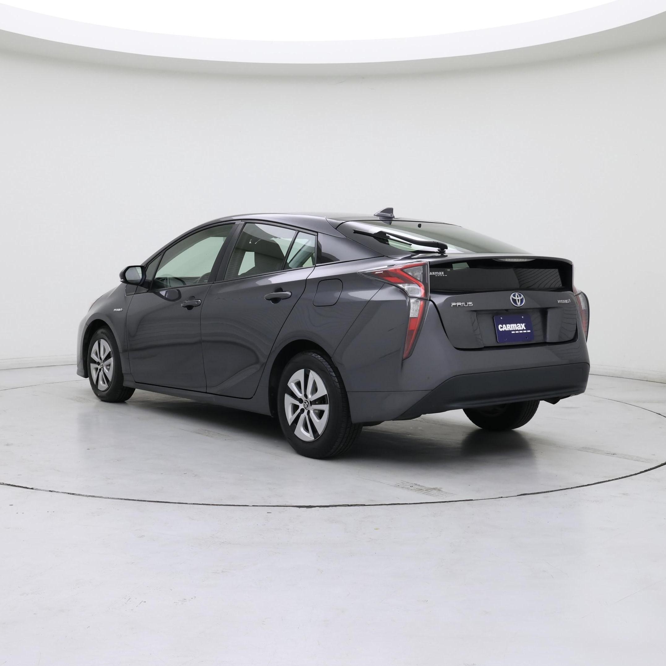 Thumbnail: 2016 Toyota Prius - 2