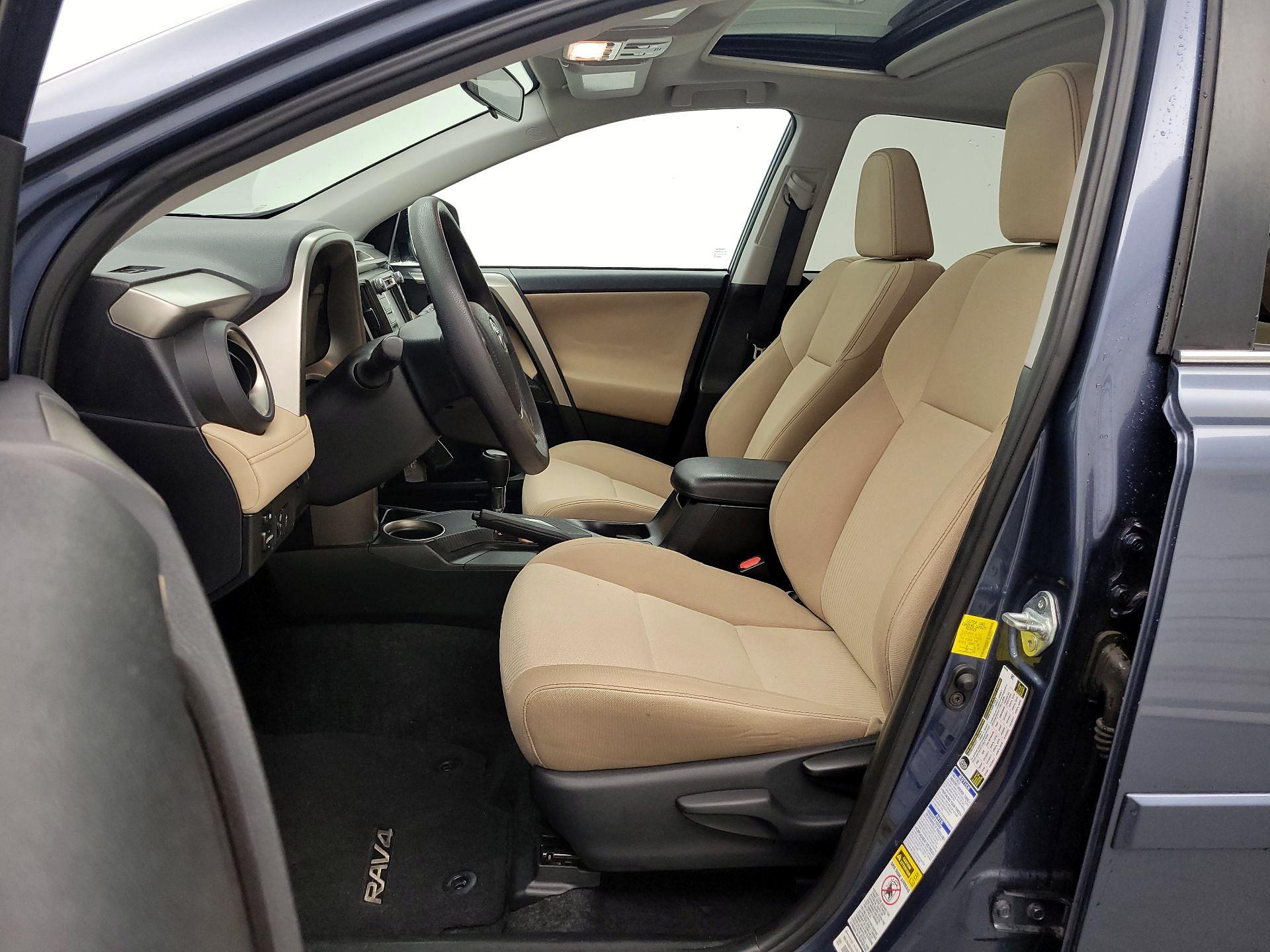 Thumbnail: 2014 Toyota RAV4 - 11
