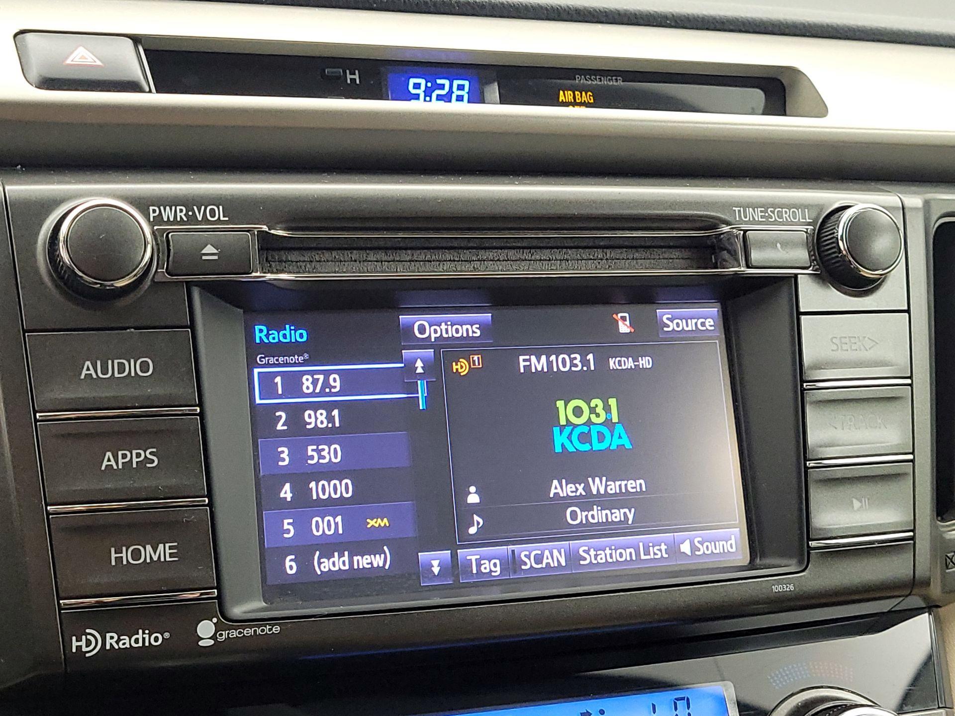 Thumbnail: 2014 Toyota RAV4 - 15