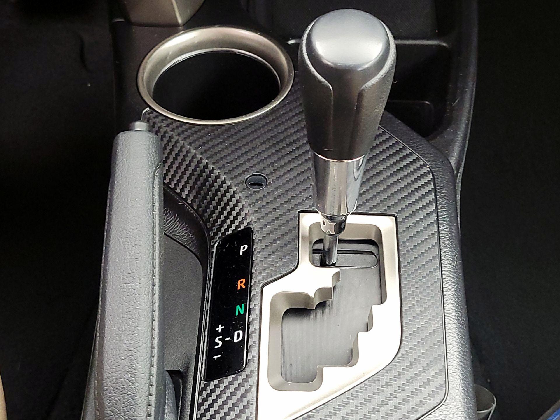 Thumbnail: 2014 Toyota RAV4 - 17