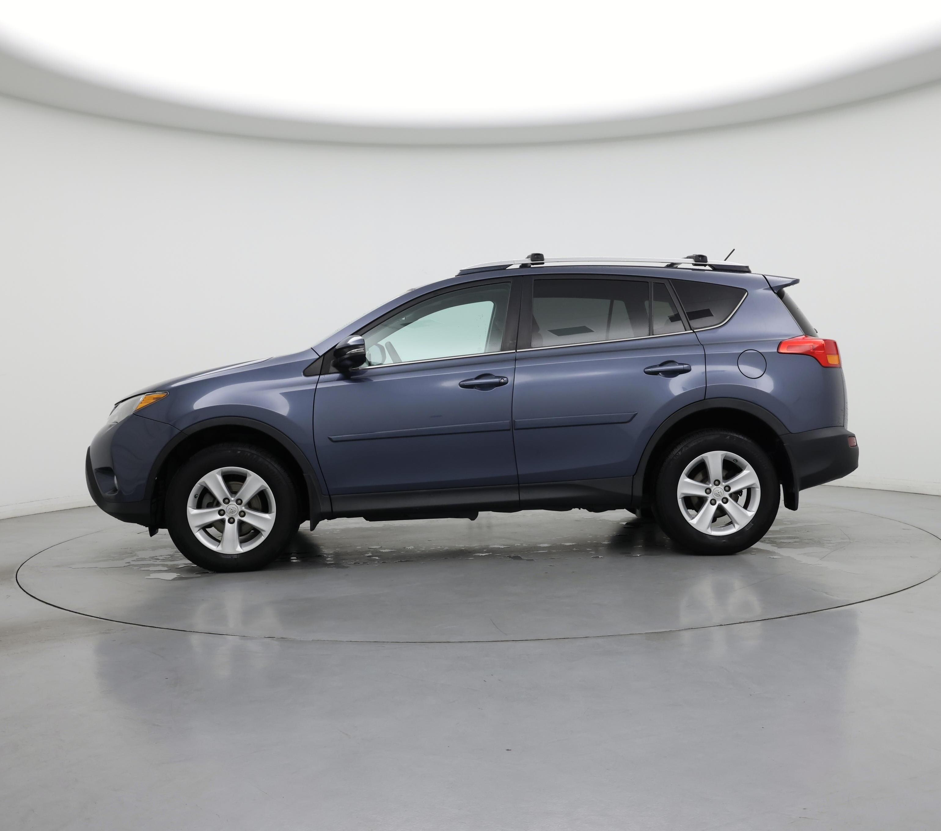 Thumbnail: 2014 Toyota RAV4 - 3