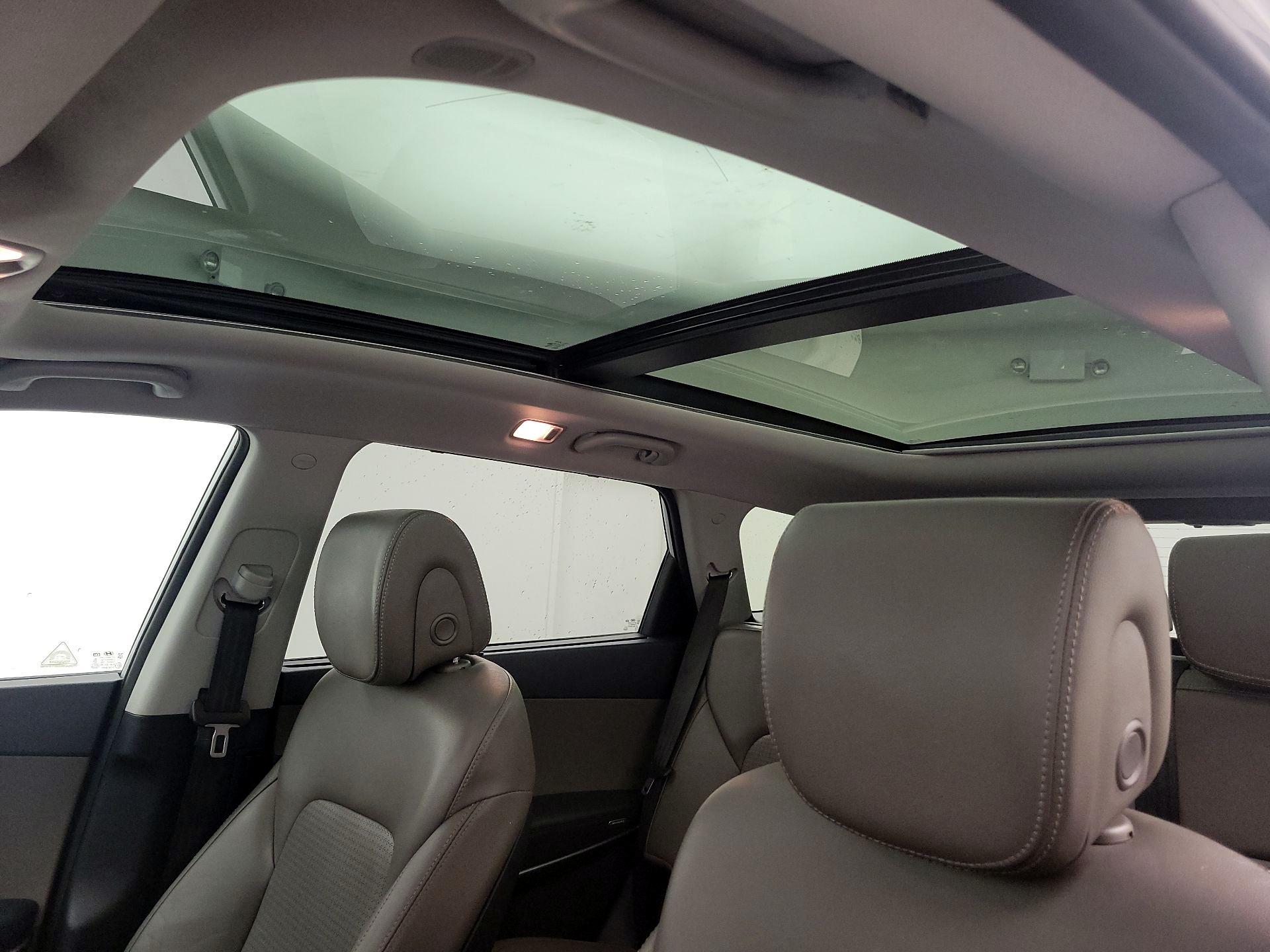 Thumbnail: 2014 Hyundai Santa Fe - 20
