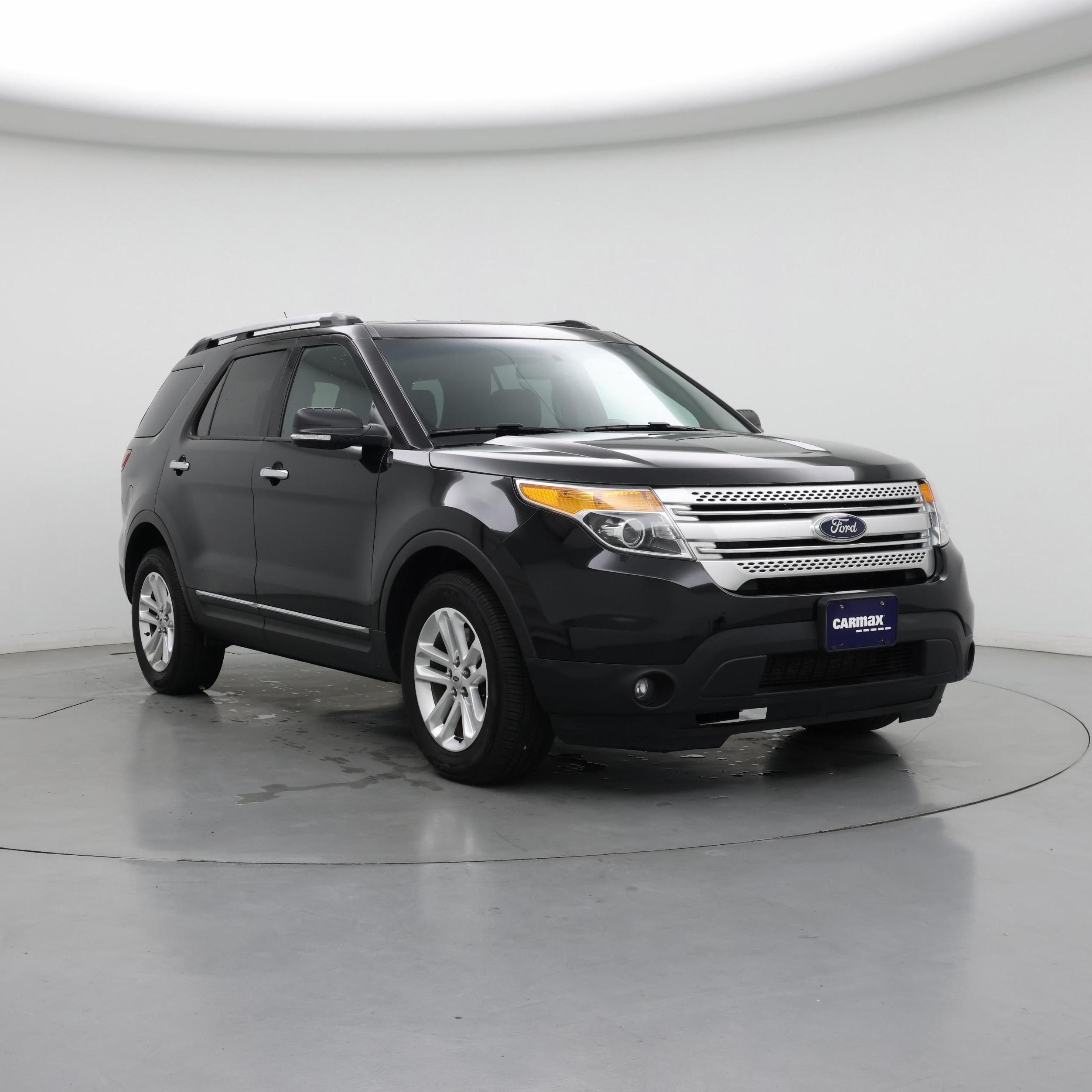 Thumbnail: 2015 Ford Explorer - 1