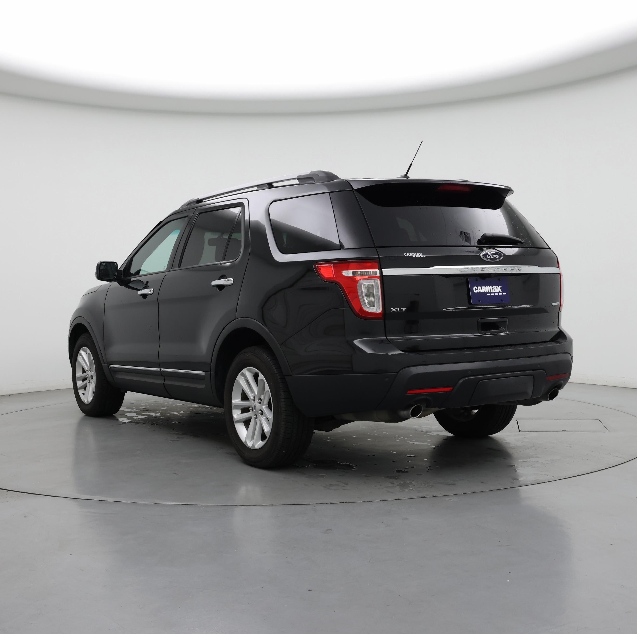 Thumbnail: 2015 Ford Explorer - 2