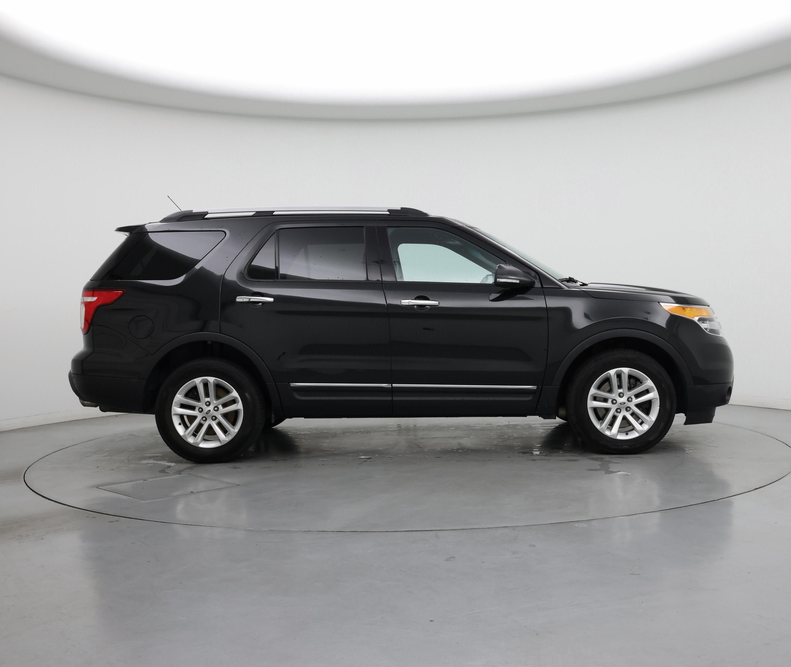 Thumbnail: 2015 Ford Explorer - 7