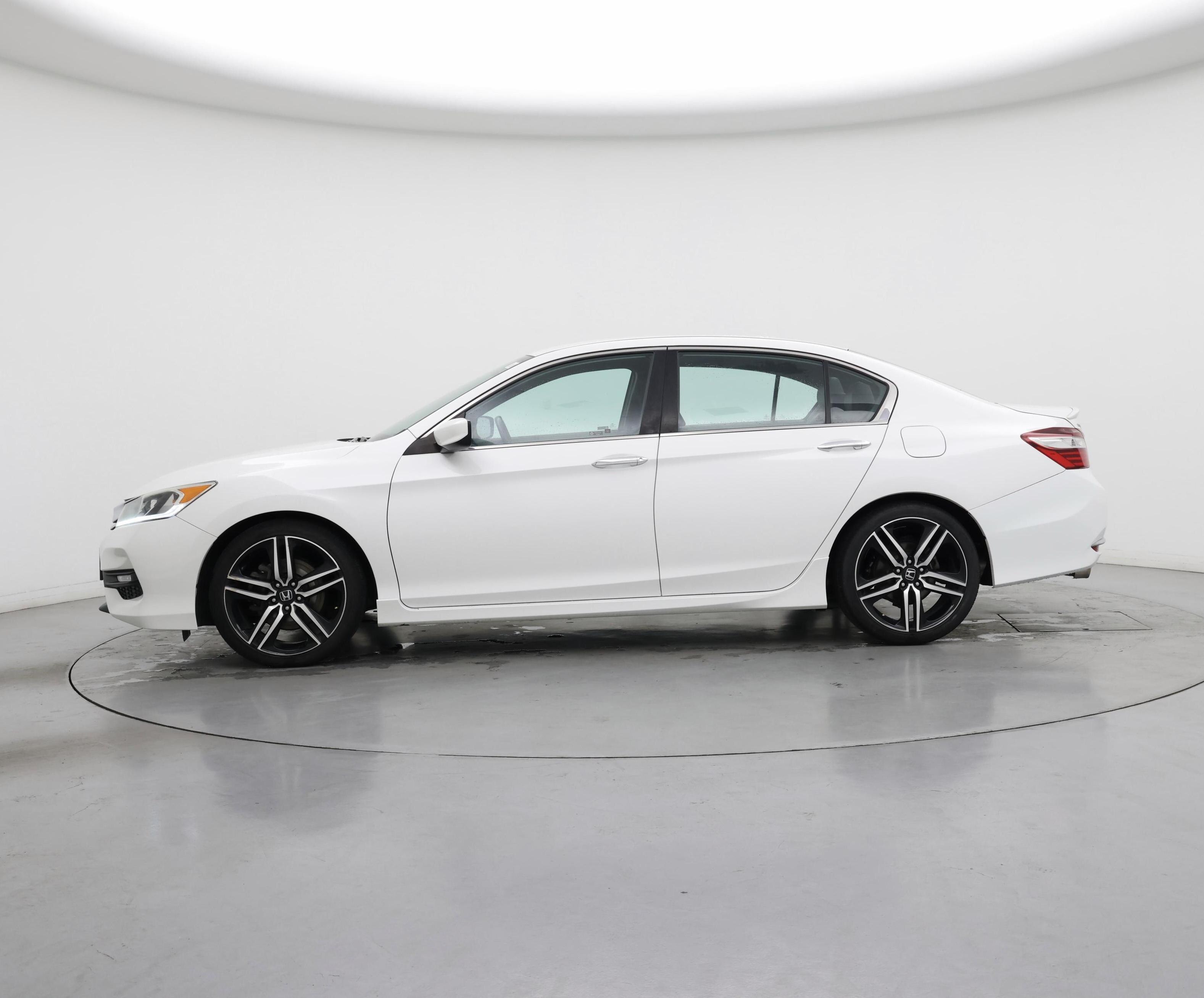 Thumbnail: 2017 Honda Accord - 3