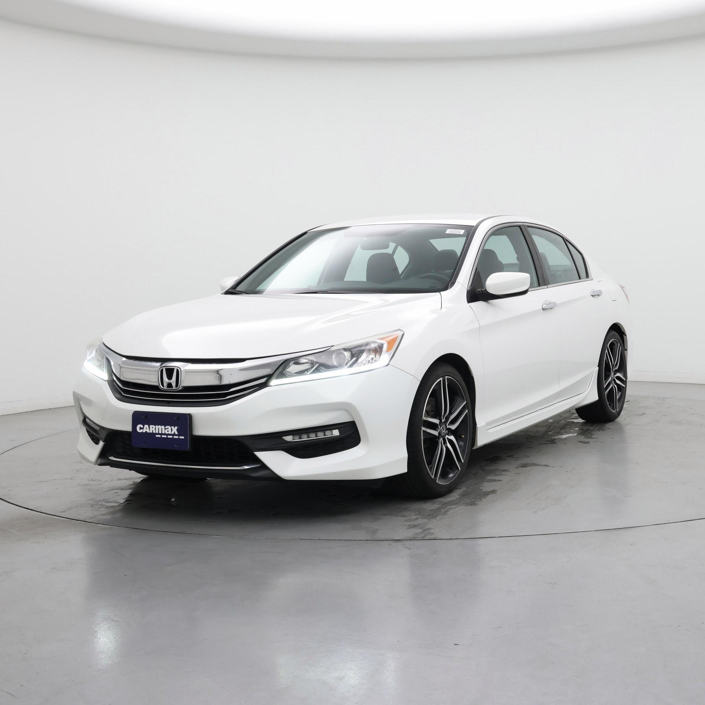Thumbnail: 2017 Honda Accord - 4
