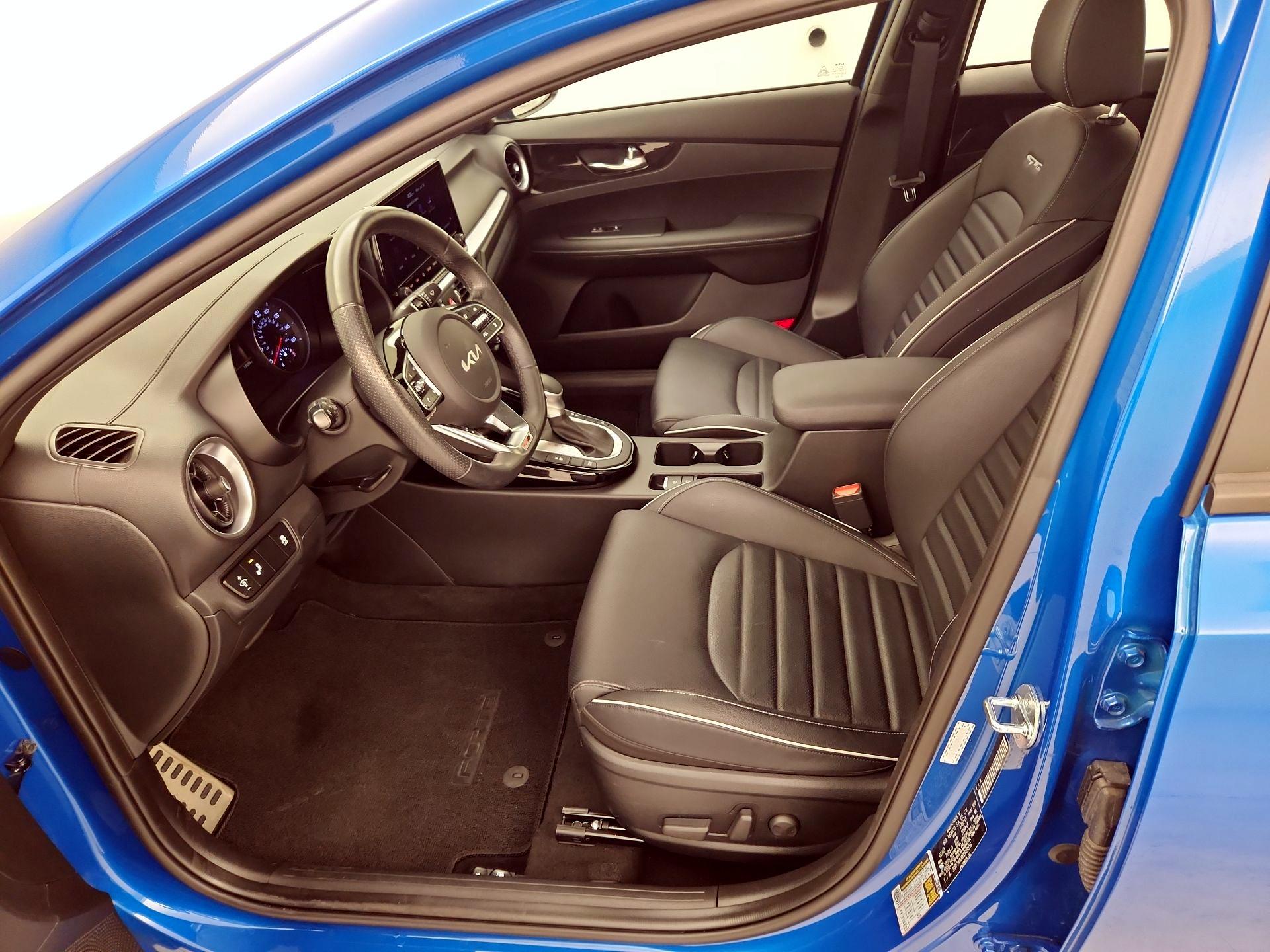 Thumbnail: 2023 Kia Forte - 11