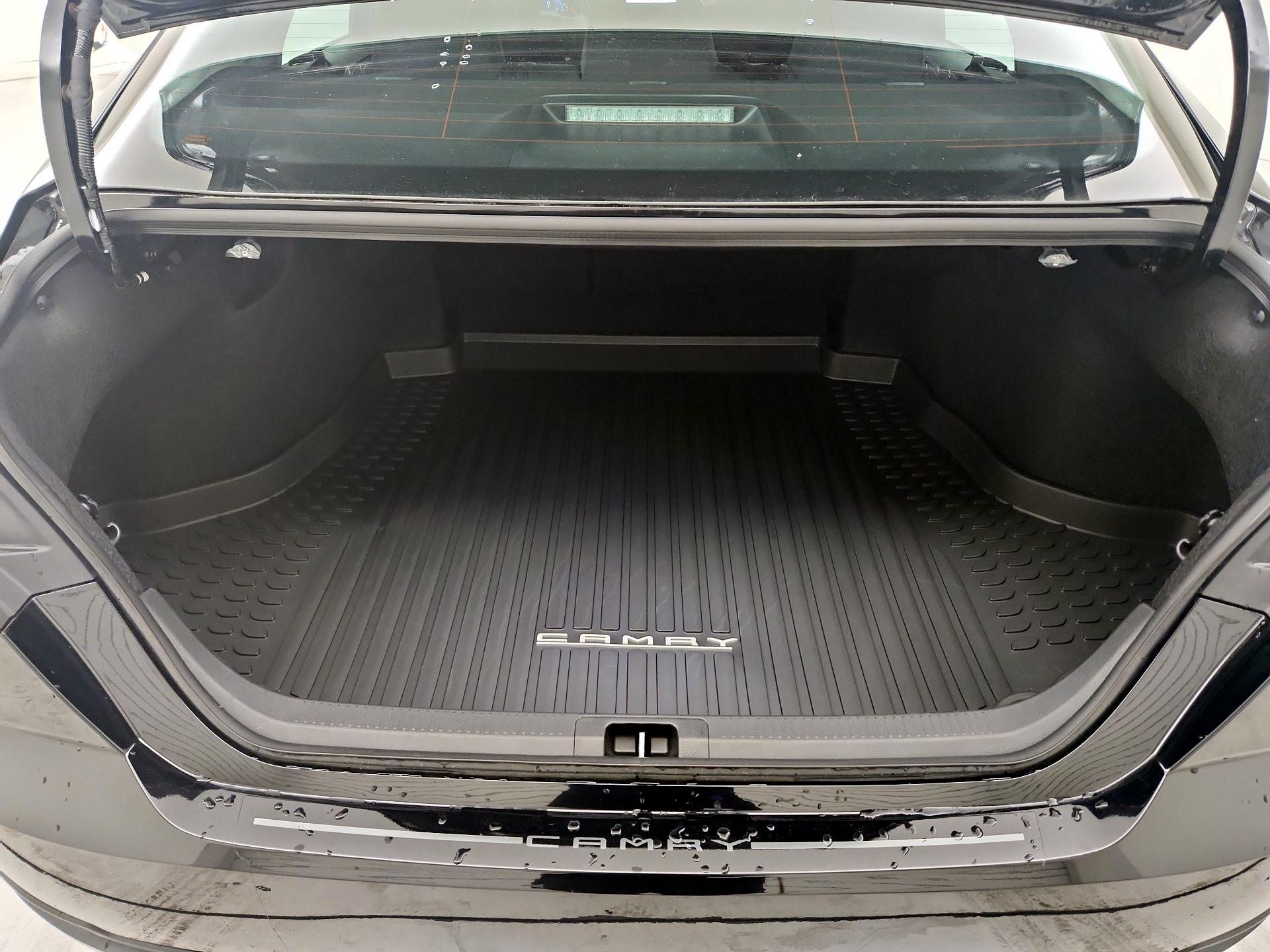 Thumbnail: 2025 Toyota Camry - 20