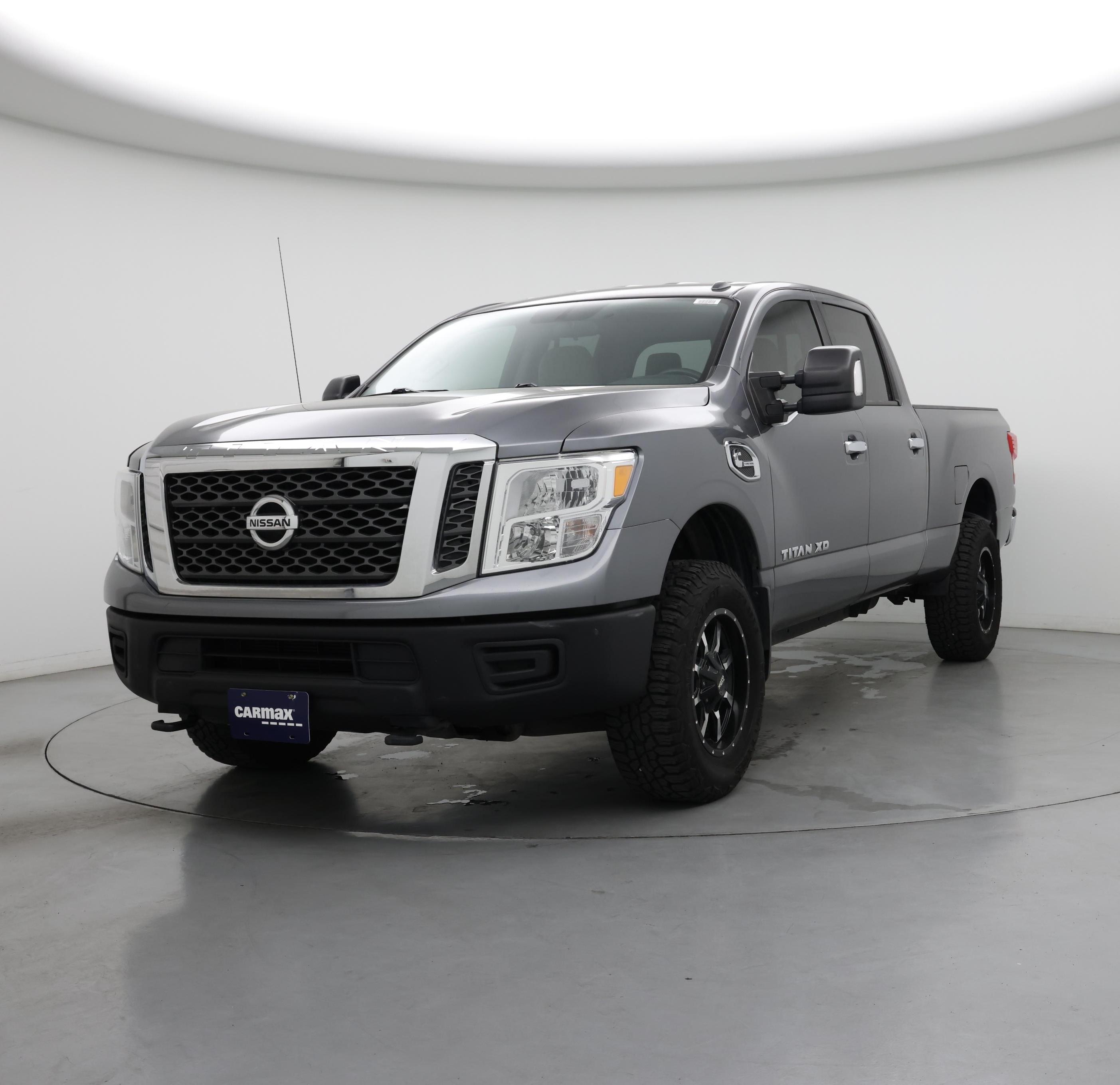 Thumbnail: 2017 Nissan Titan - 4