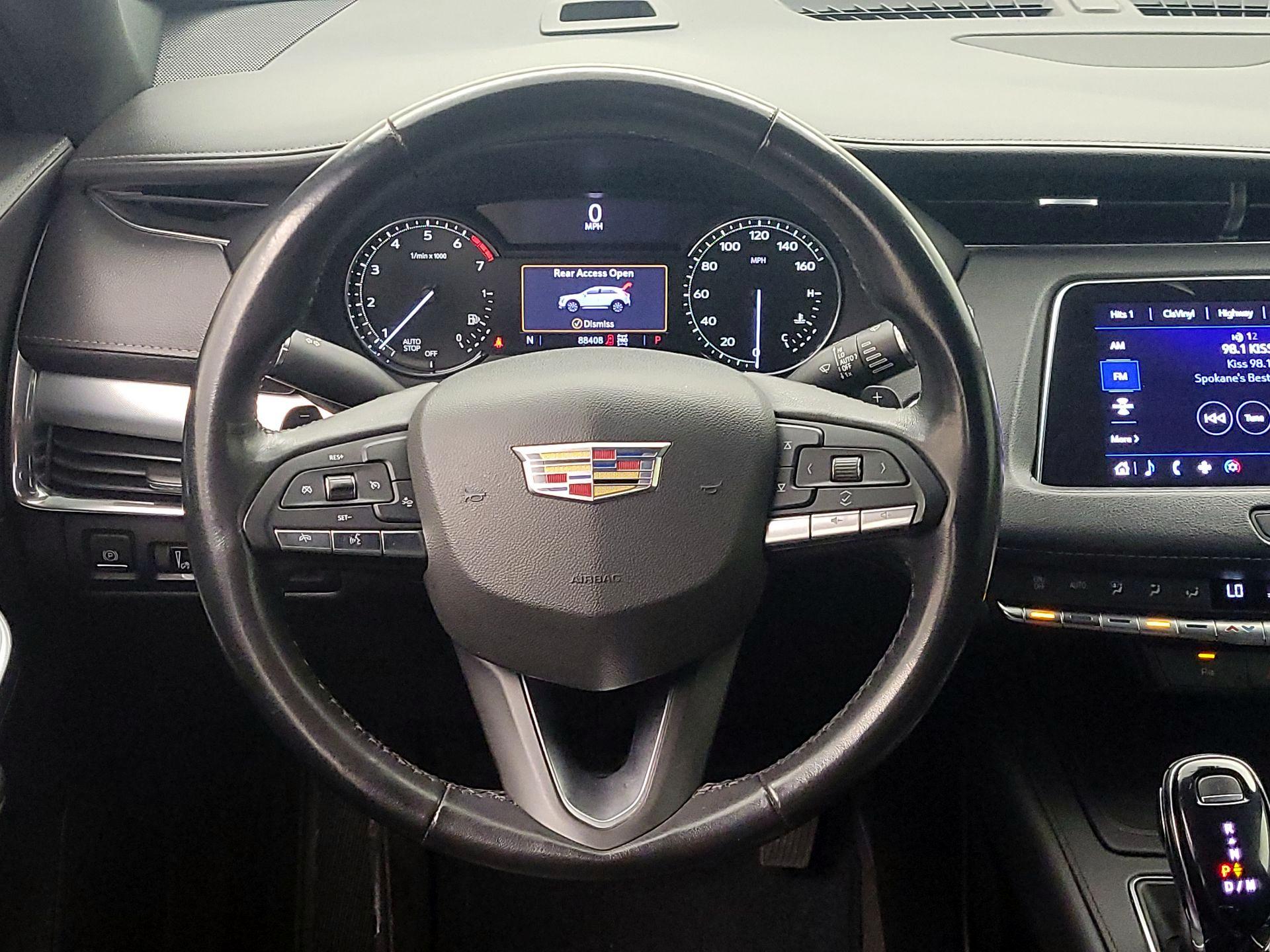 Thumbnail: 2020 Cadillac XT4 - 10