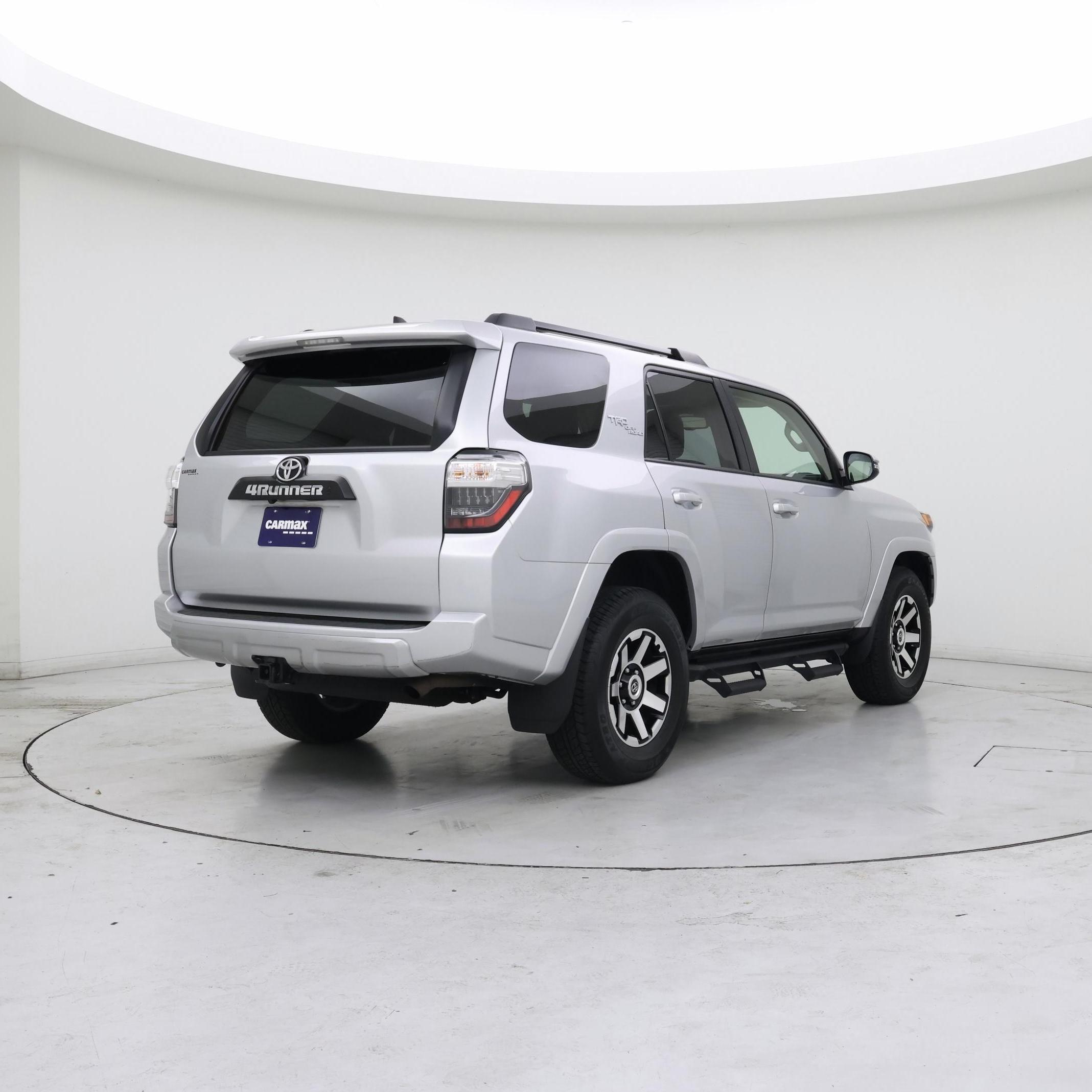 Thumbnail: 2024 Toyota 4Runner - 8