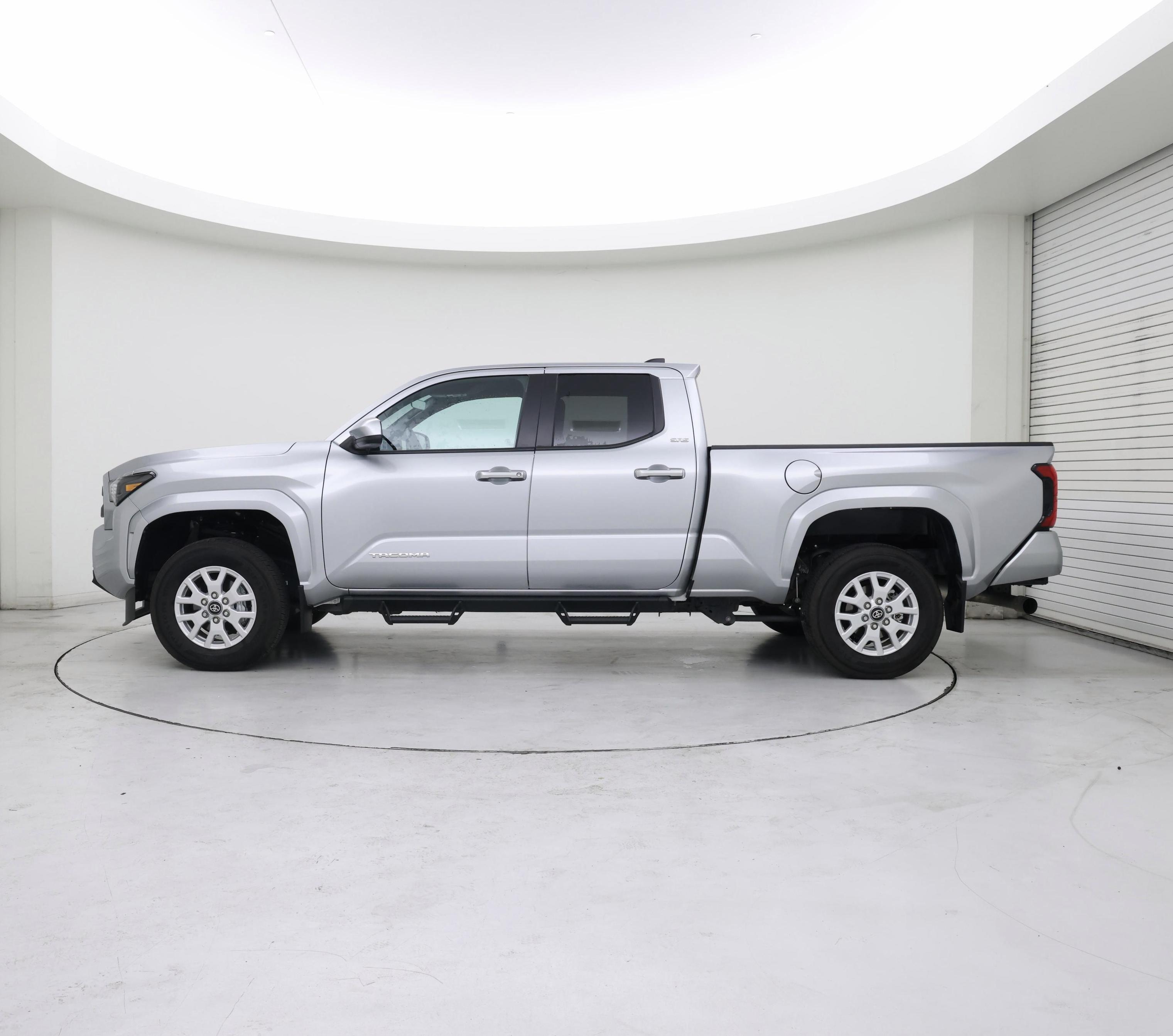 Thumbnail: 2024 Toyota Tacoma - 3