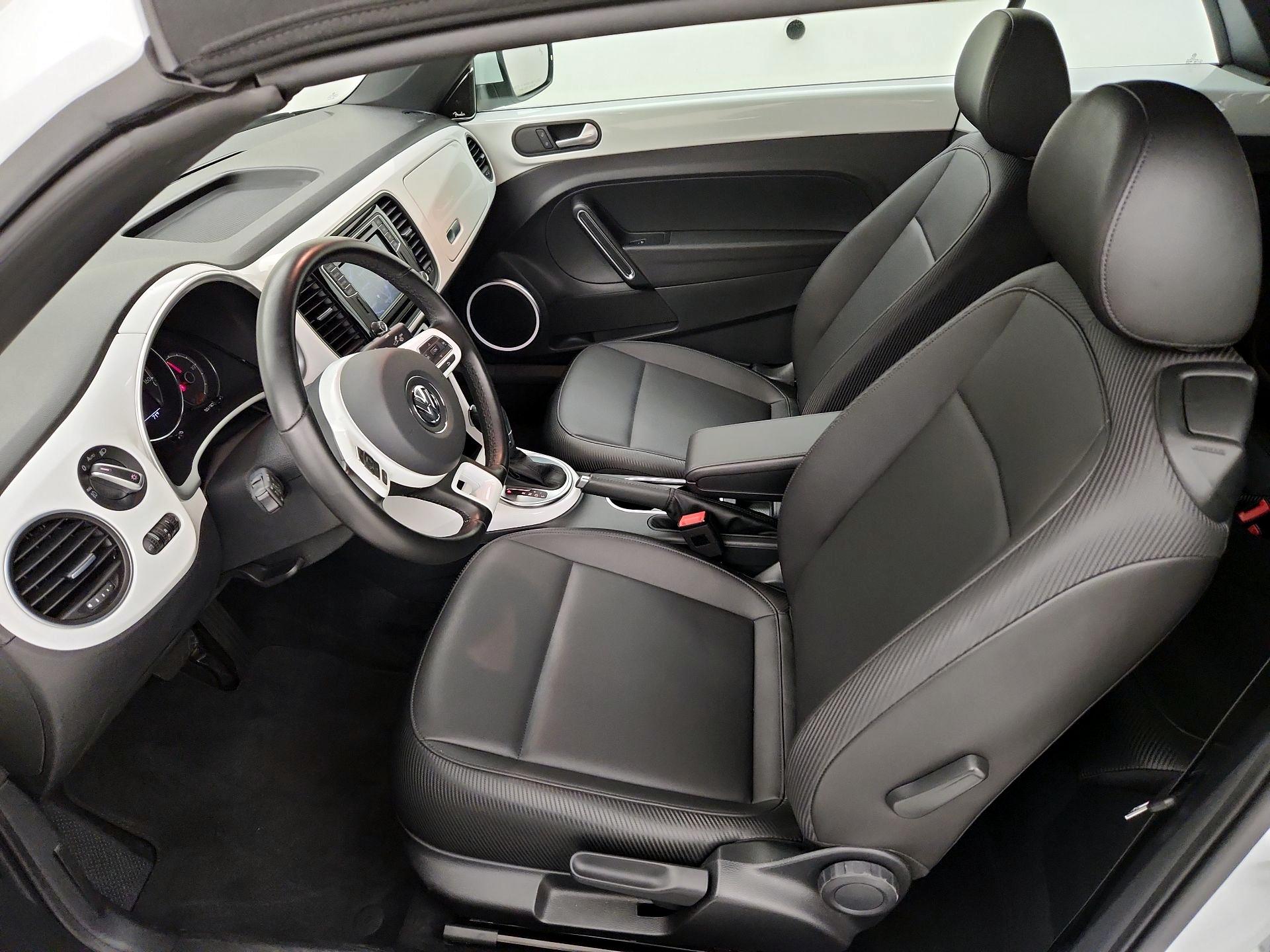 Thumbnail: 2019 Volkswagen Beetle - 11
