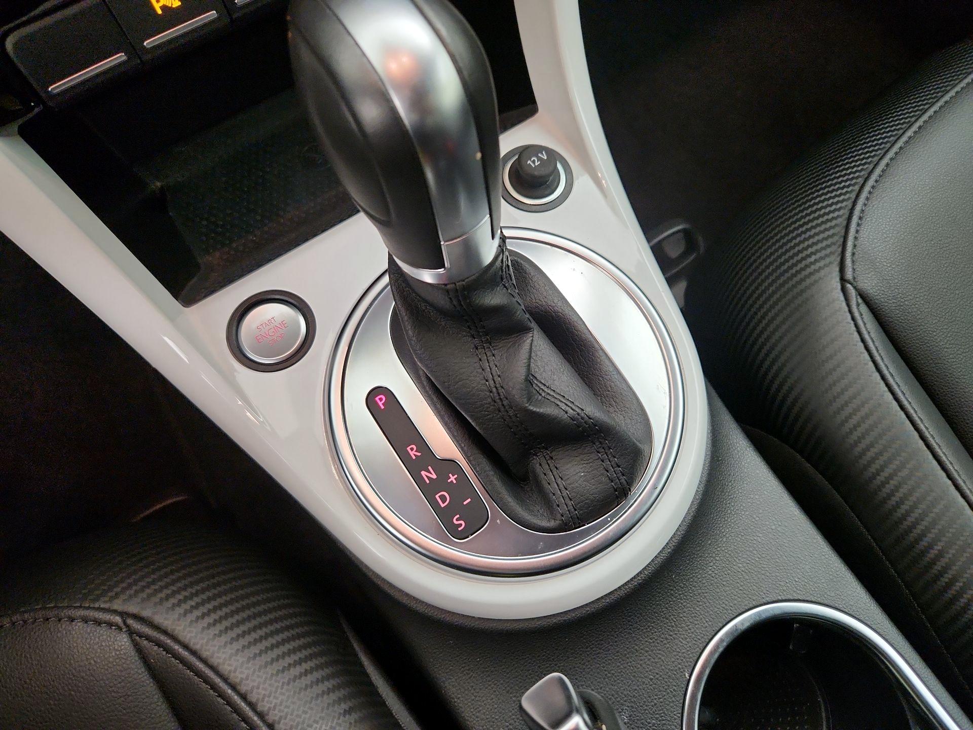 Thumbnail: 2019 Volkswagen Beetle - 18