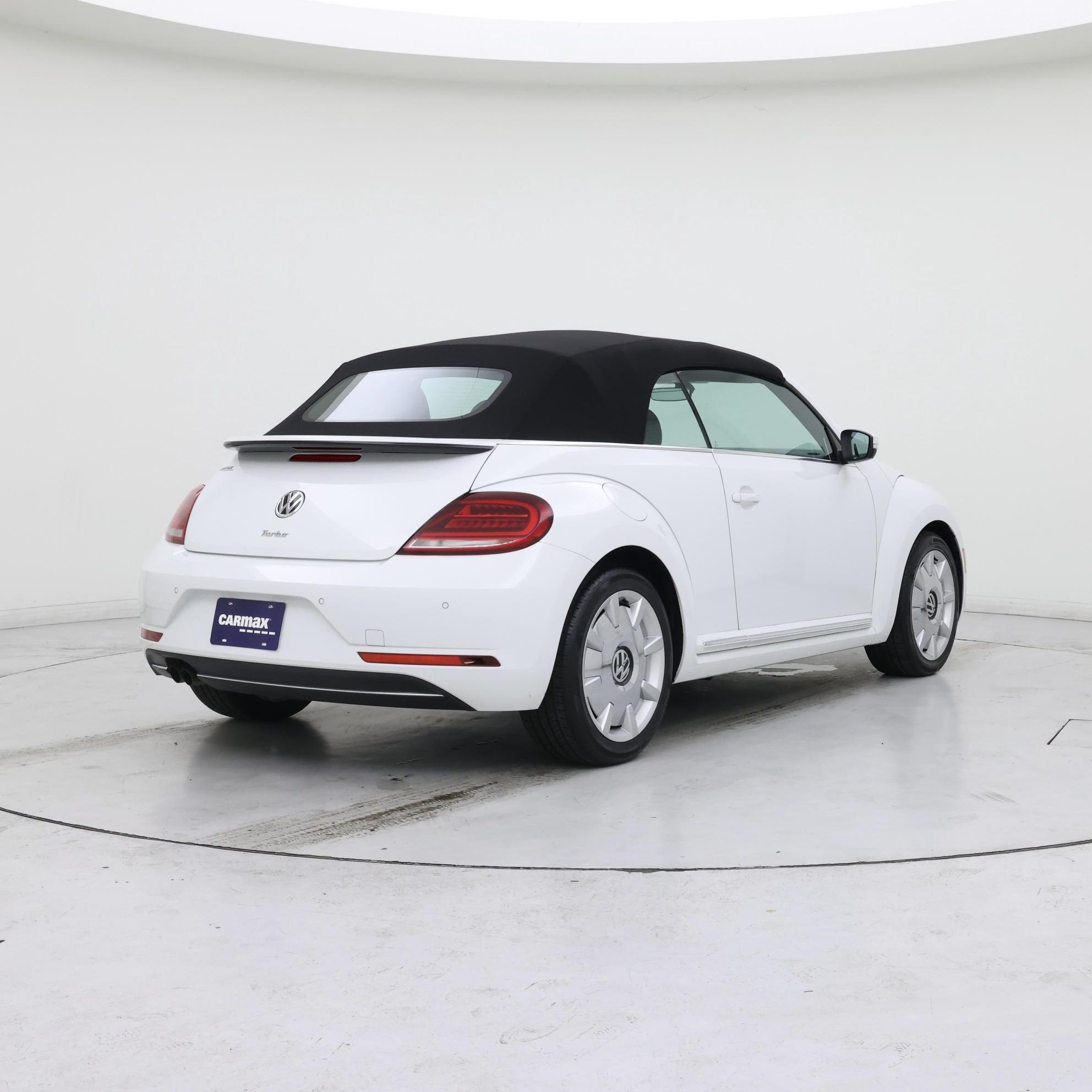 Thumbnail: 2019 Volkswagen Beetle - 8