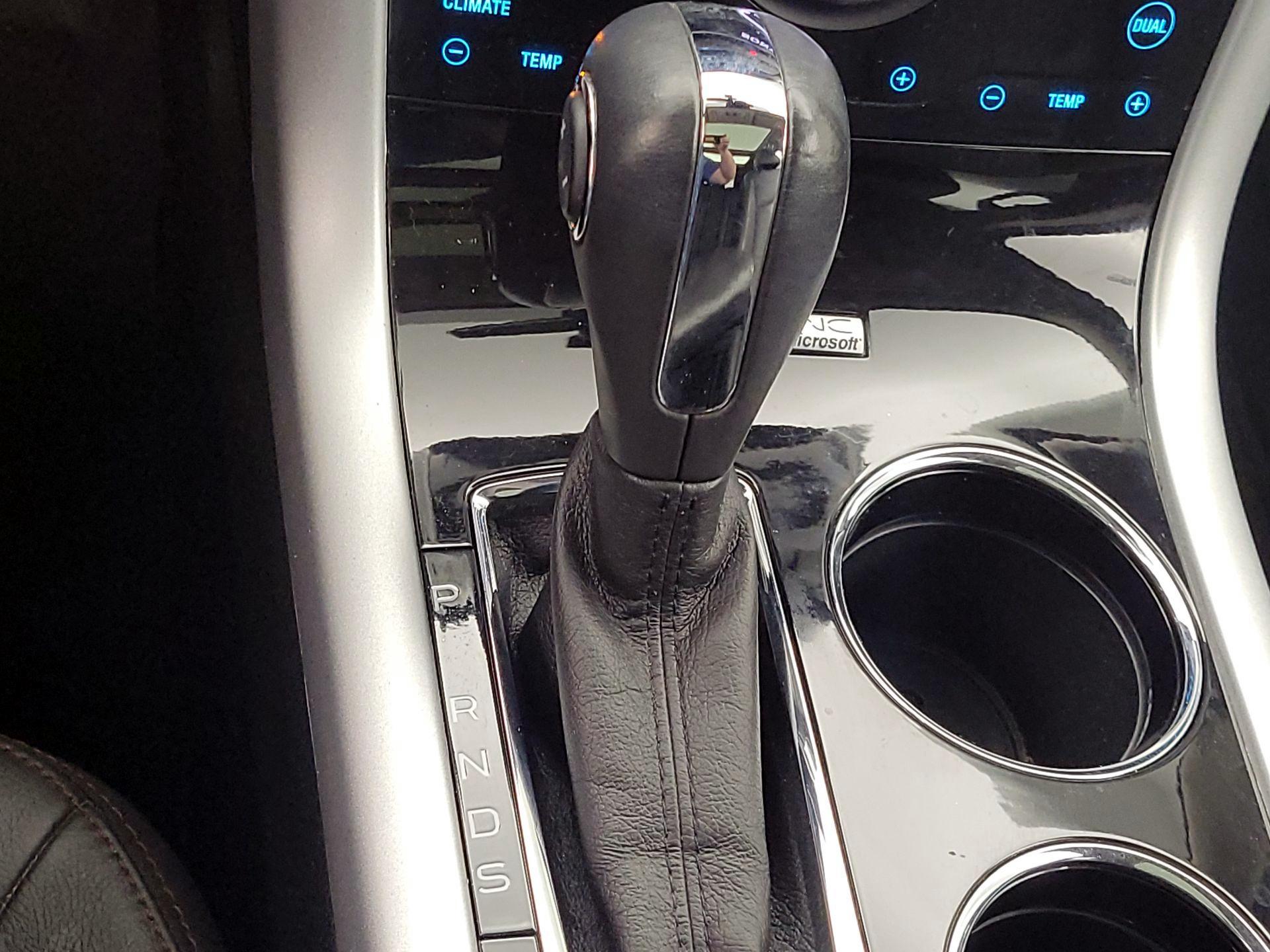 Thumbnail: 2013 Ford Edge - 18