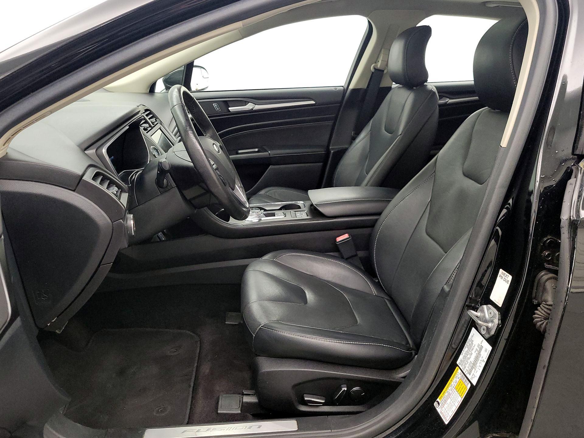 Thumbnail: 2017 Ford Fusion - 11