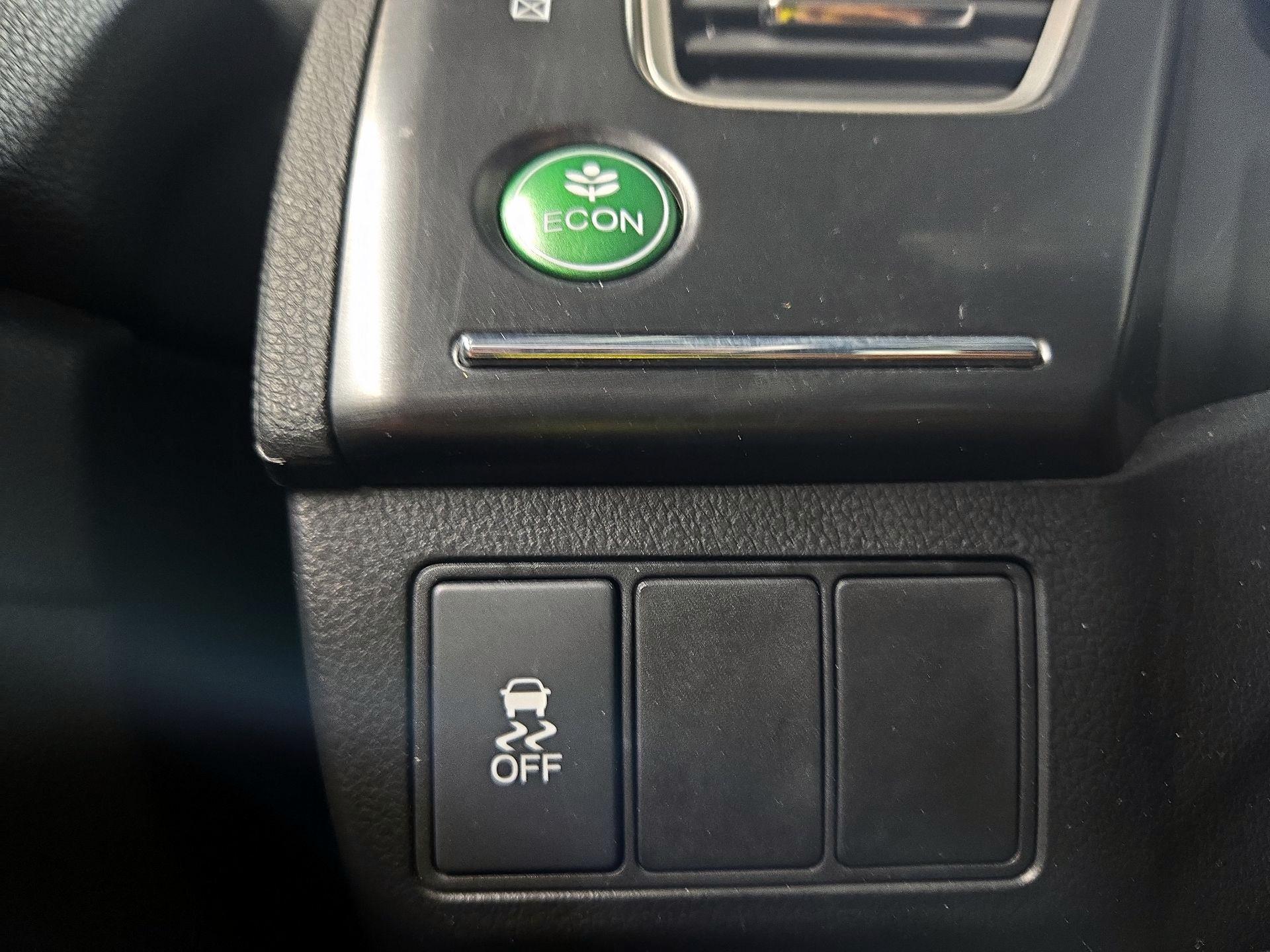 Thumbnail: 2015 Honda Civic - 13