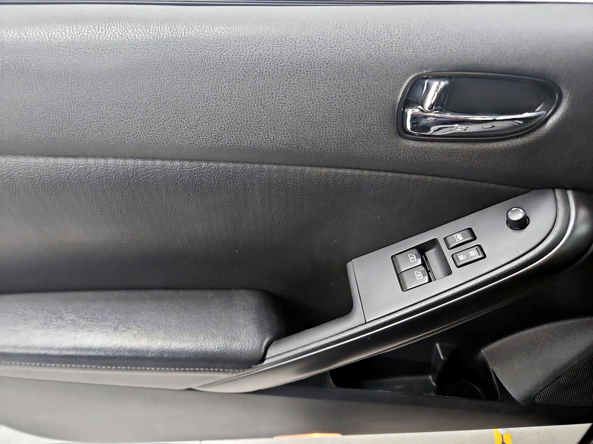Thumbnail: 2013 Nissan Altima - 12