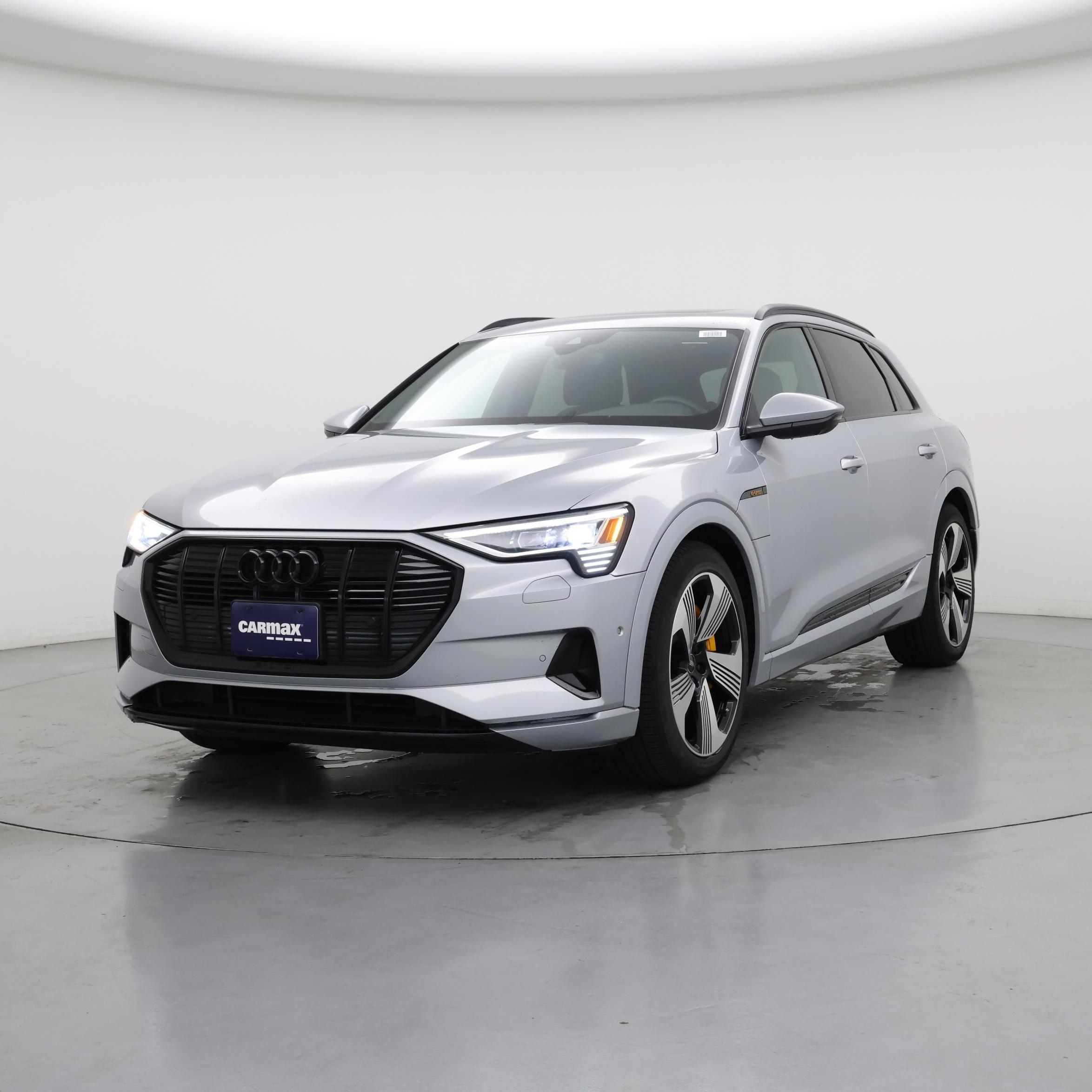 Thumbnail: 2022 Audi e-tron - 4