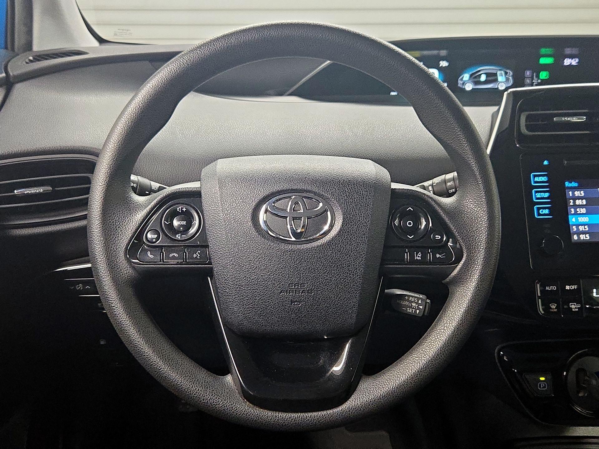 Thumbnail: 2019 Toyota Prius - 10