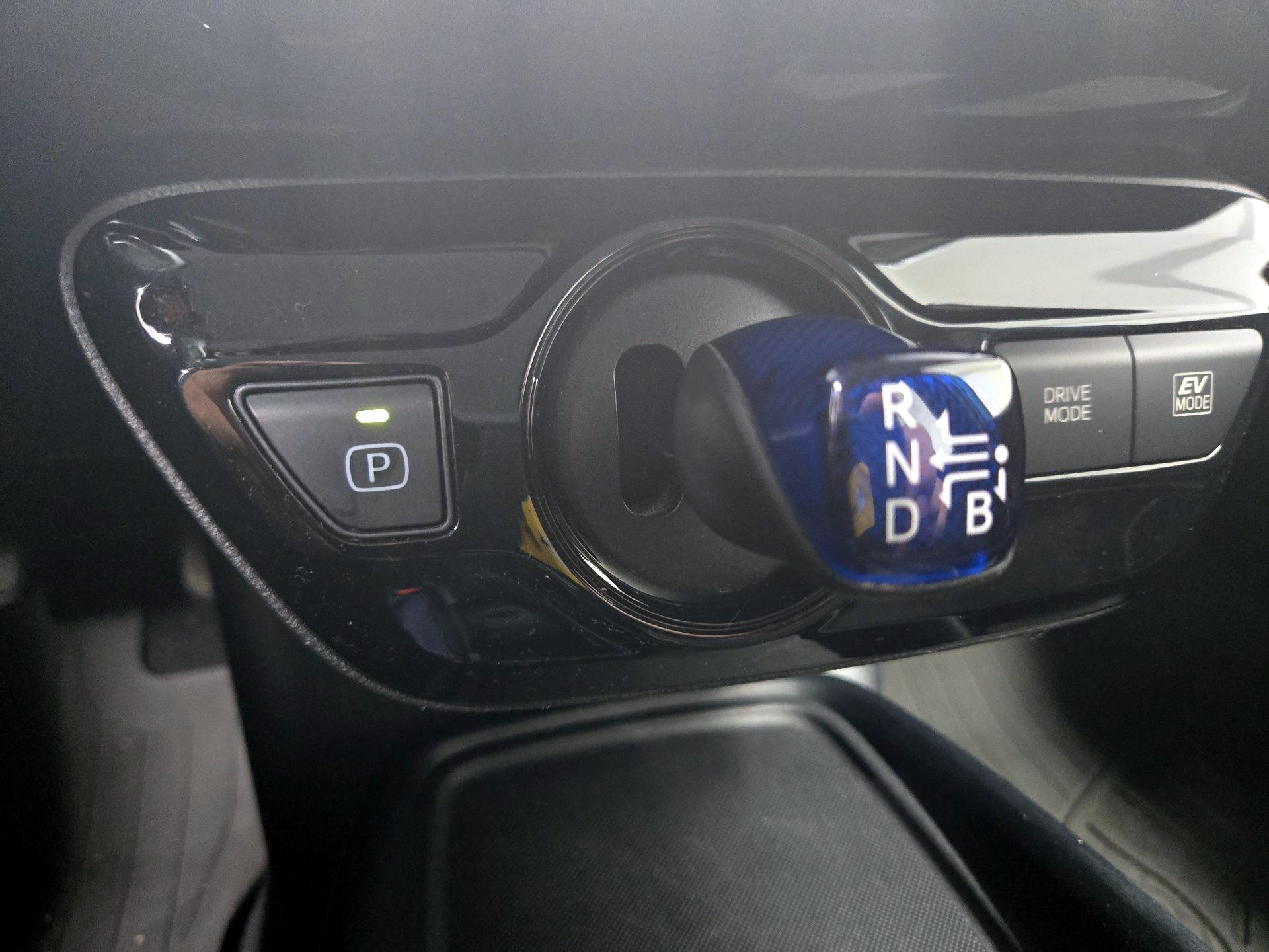 Thumbnail: 2019 Toyota Prius - 17