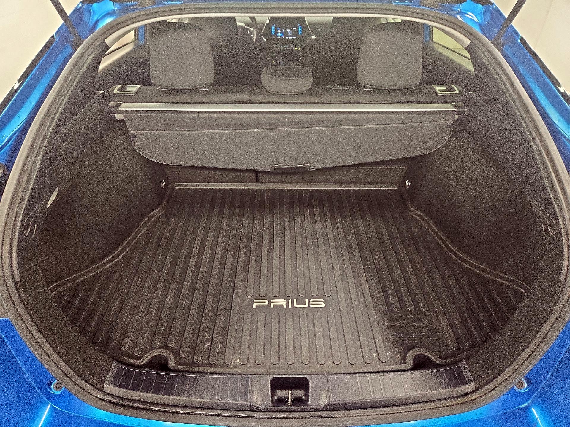 Thumbnail: 2019 Toyota Prius - 20
