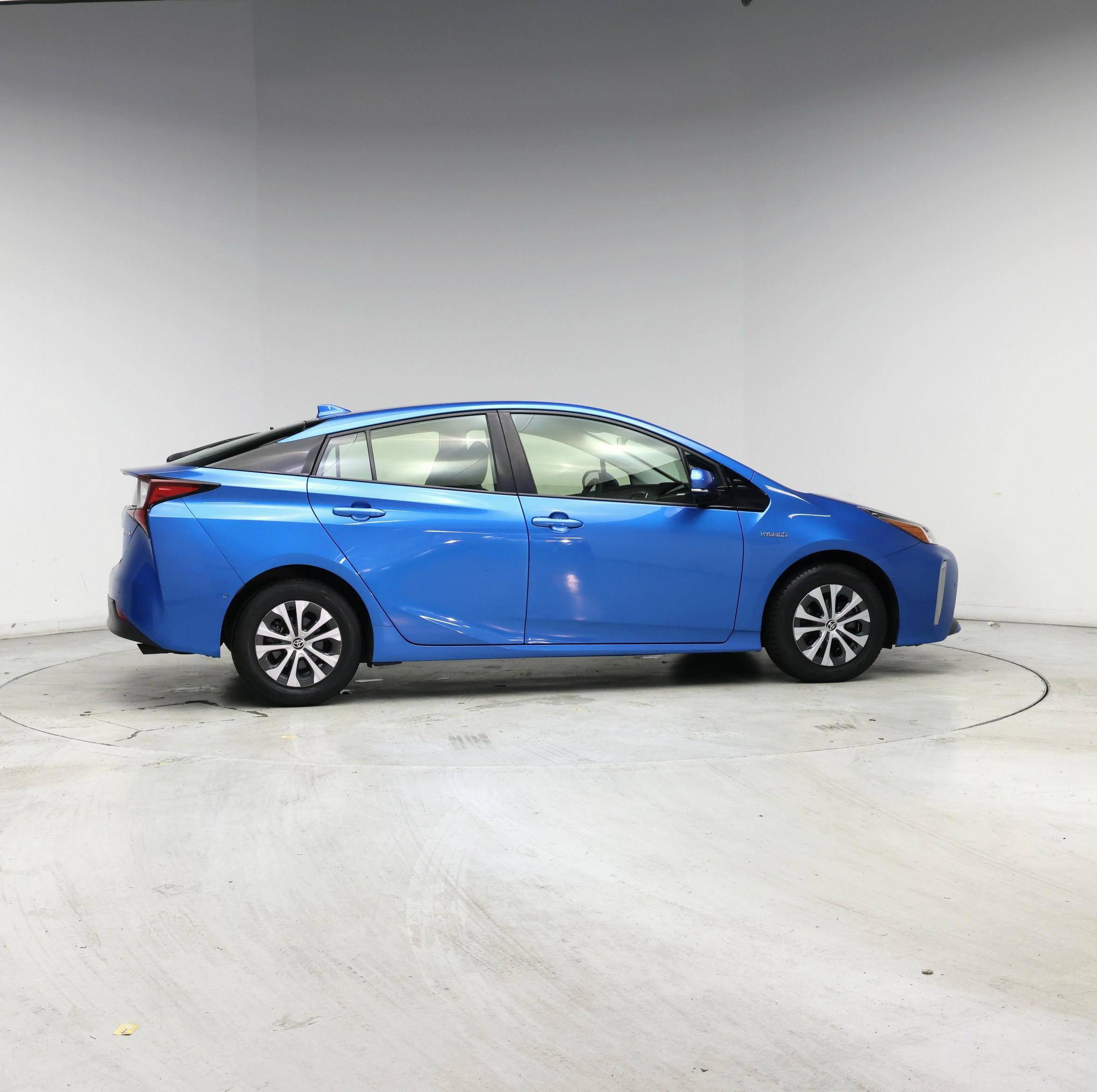 Thumbnail: 2019 Toyota Prius - 7