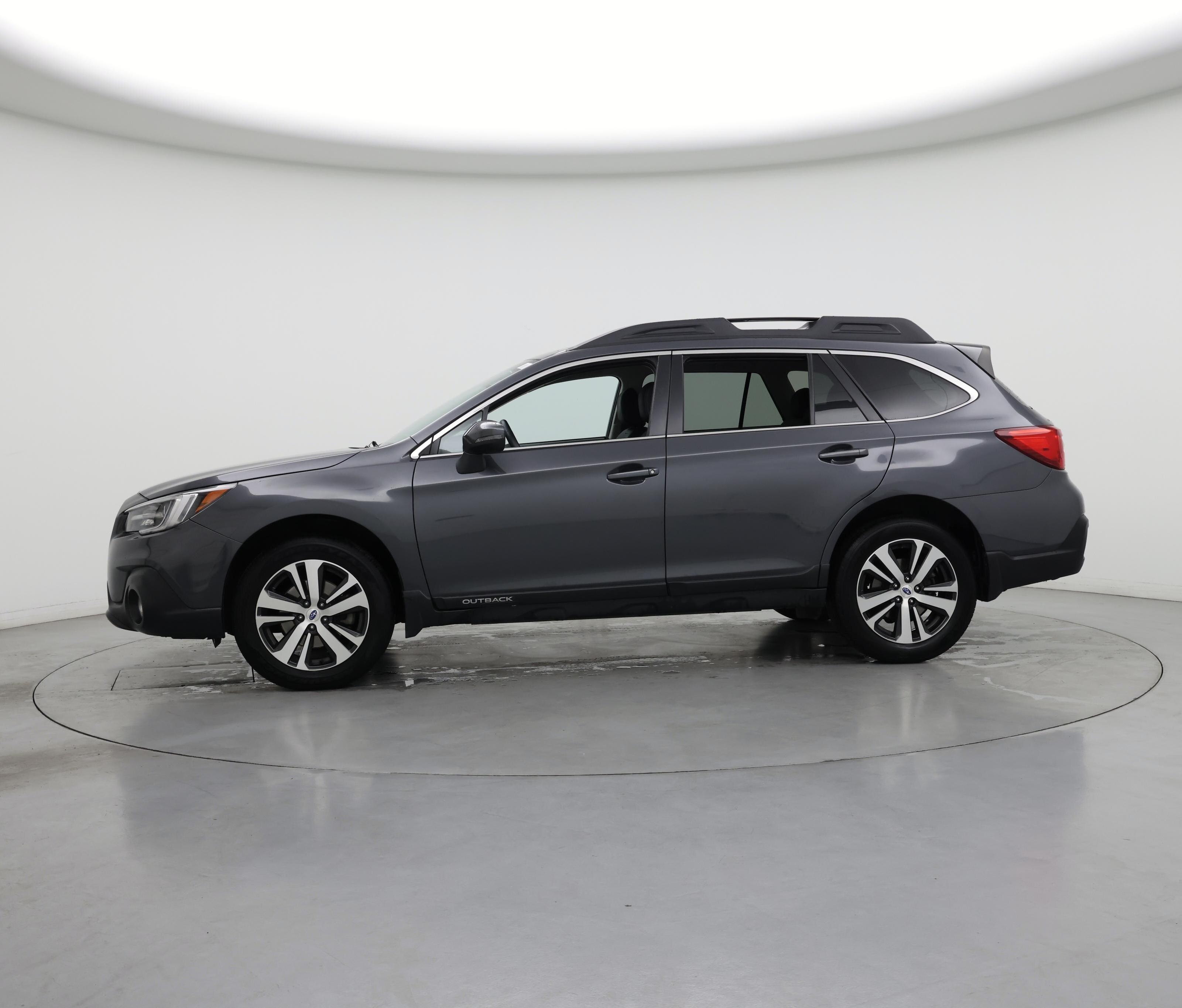 Thumbnail: 2018 Subaru Outback - 3