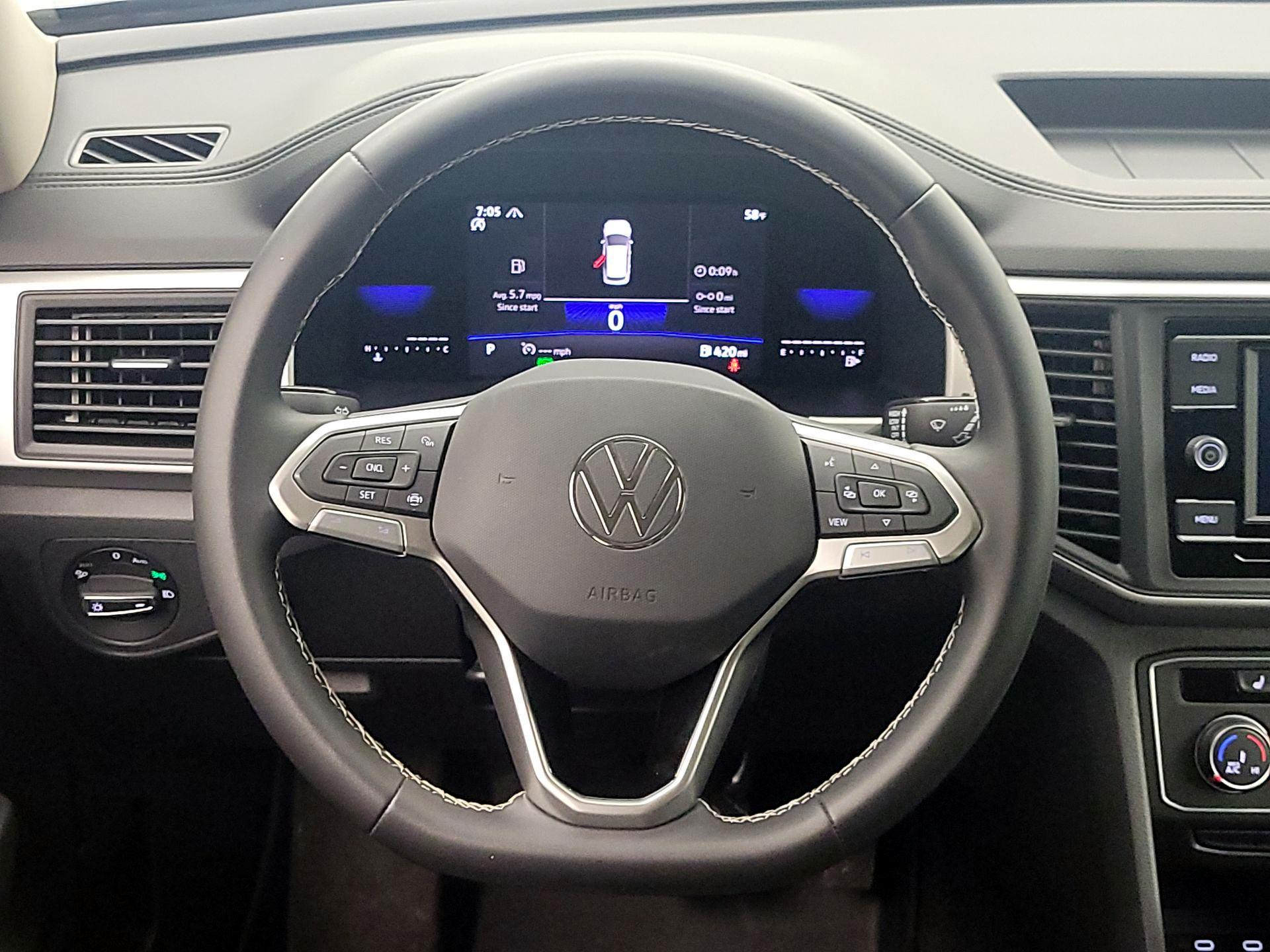 Thumbnail: 2023 Volkswagen Atlas - 10