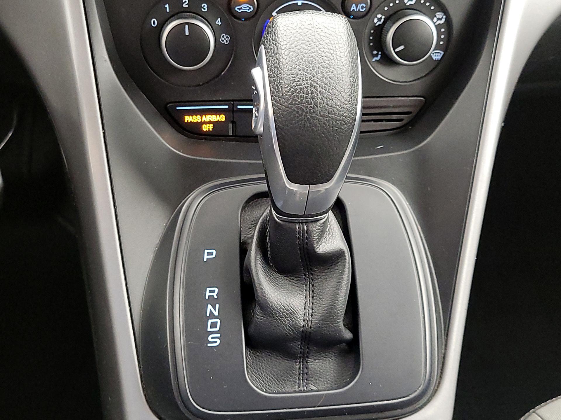Thumbnail: 2016 Ford Escape - 17