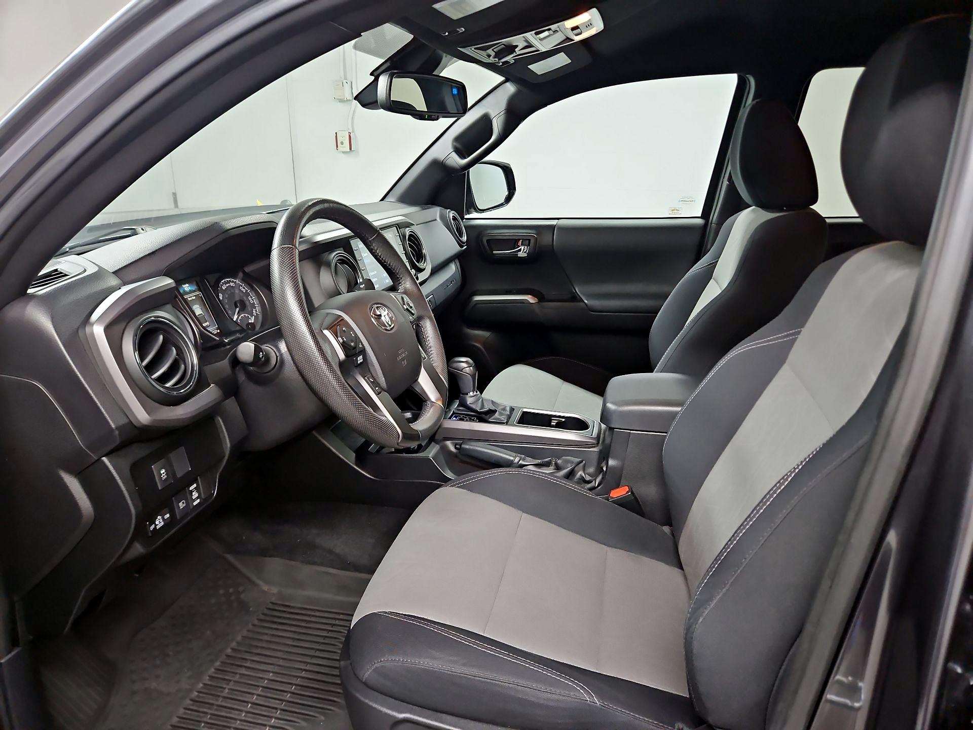 Thumbnail: 2021 Toyota Tacoma - 11