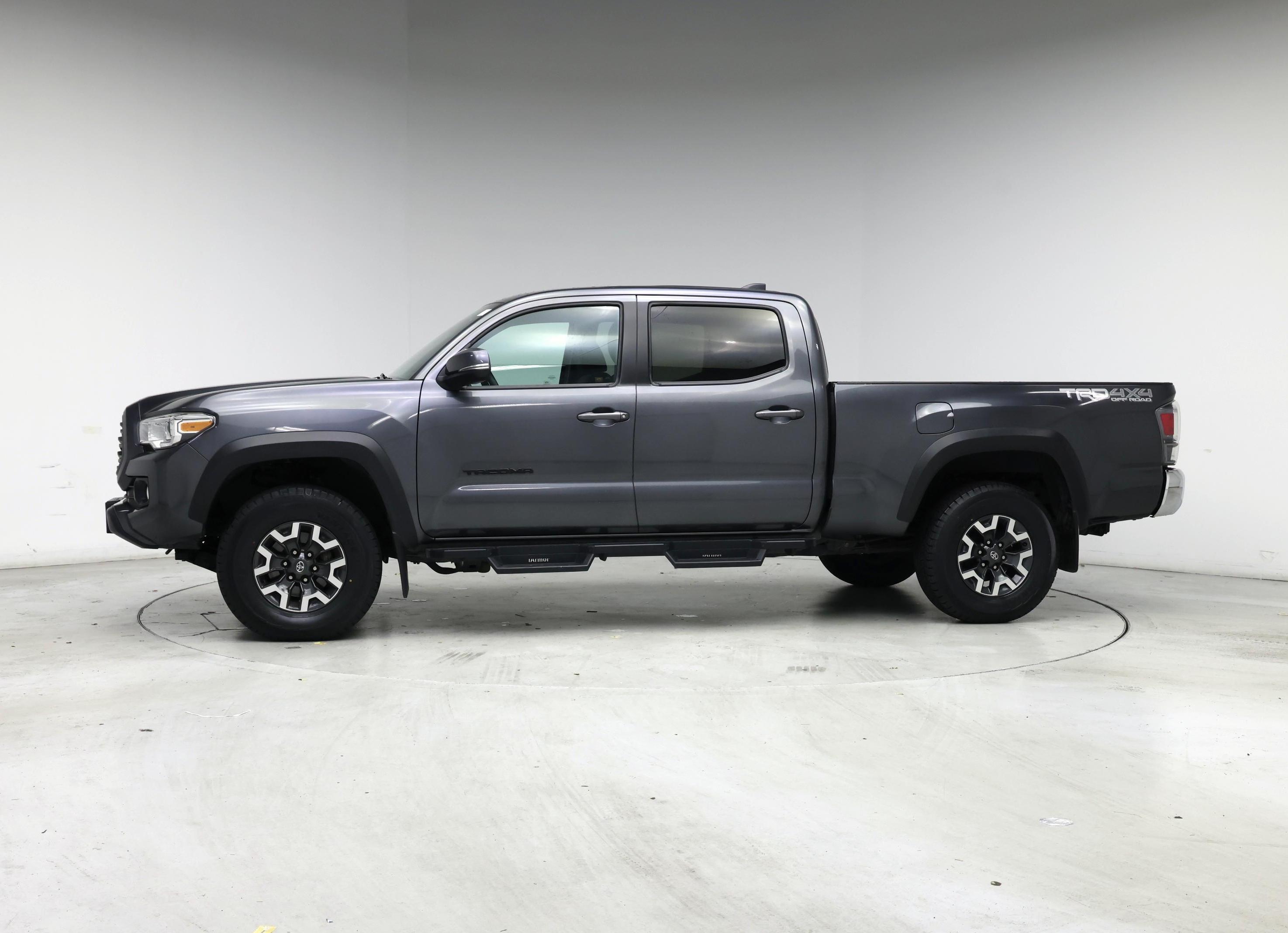 Thumbnail: 2021 Toyota Tacoma - 3