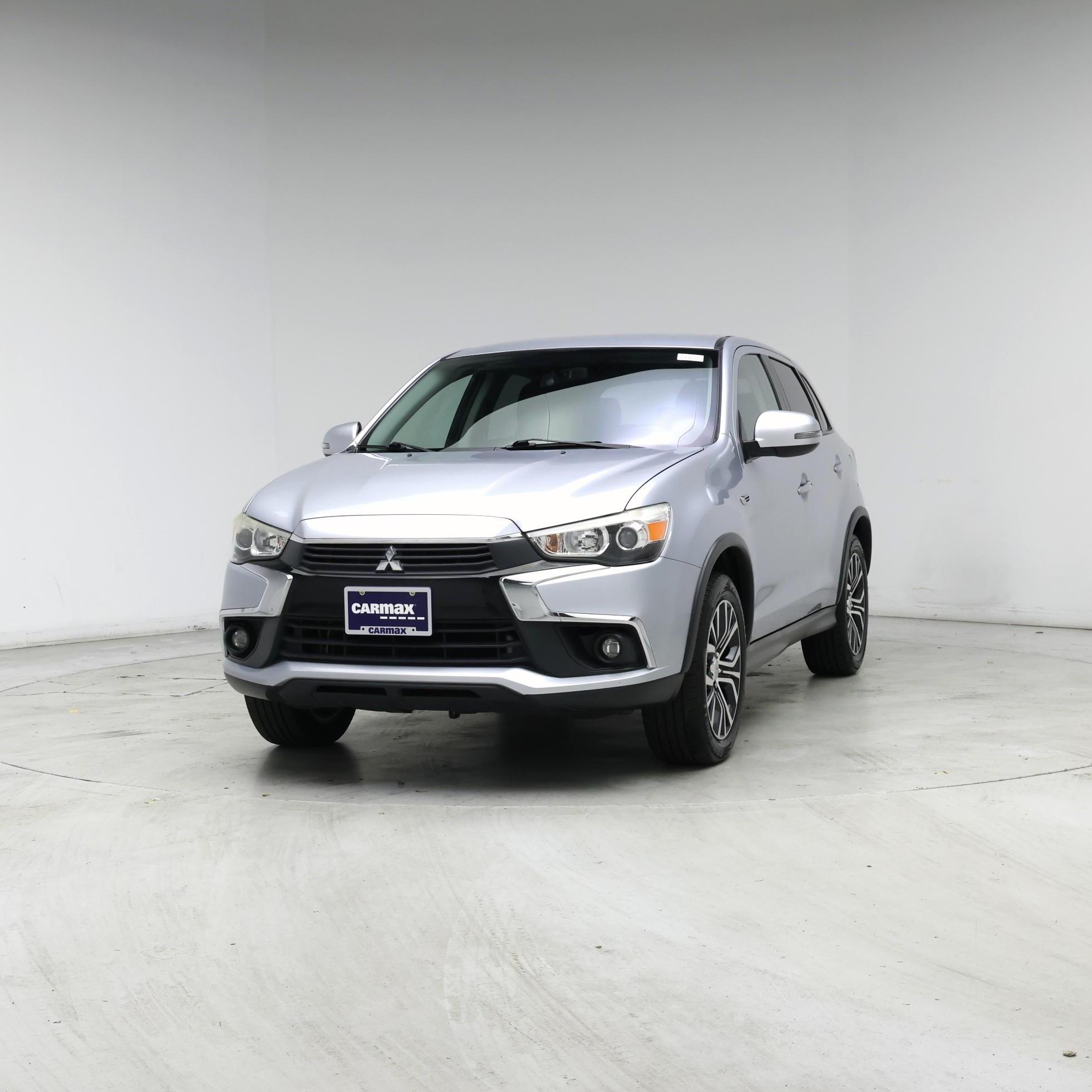 Thumbnail: 2017 Mitsubishi Outlander Sport - 4