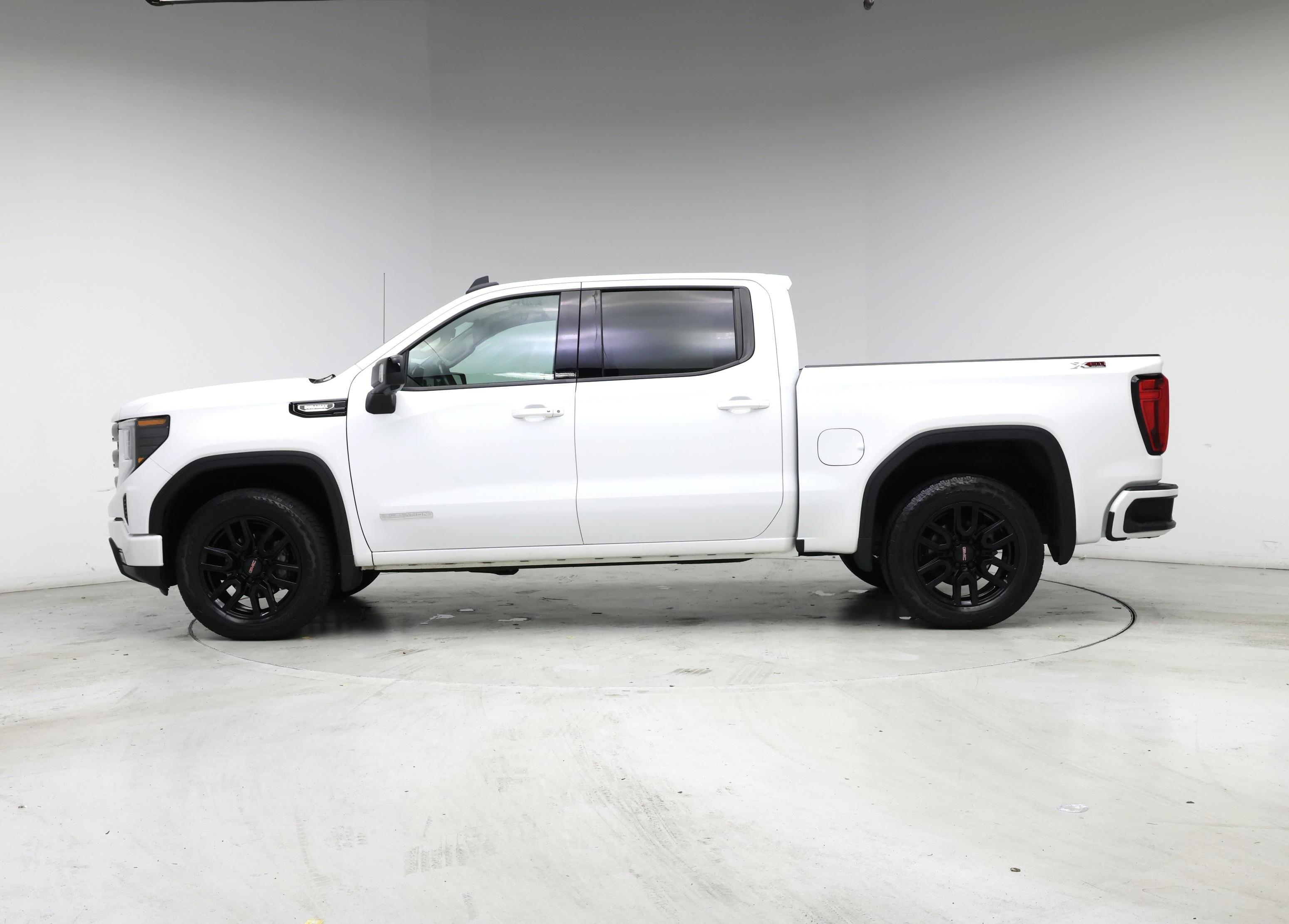 Thumbnail: 2022 GMC Sierra 1500 - 3