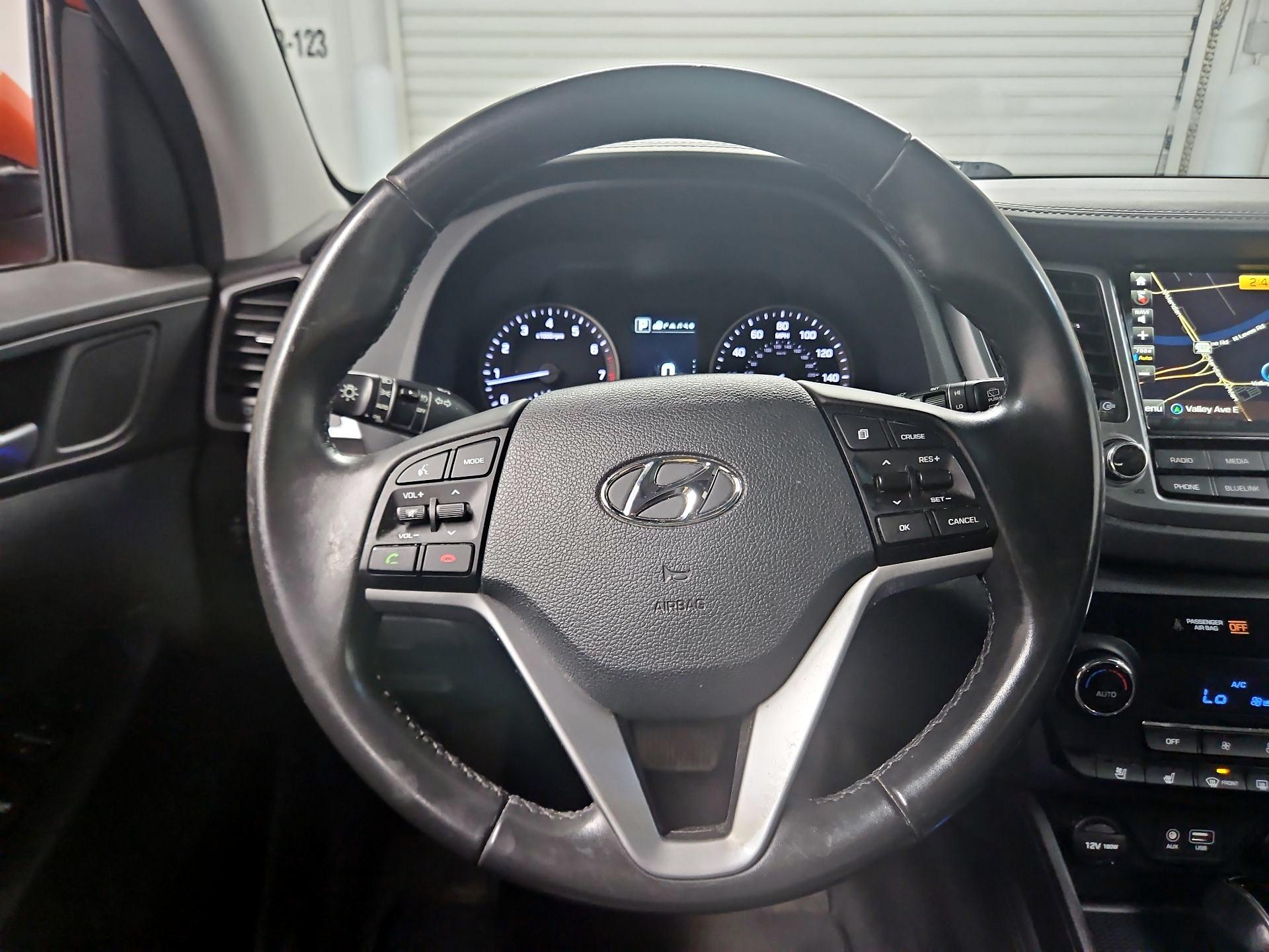 Thumbnail: 2017 Hyundai Tucson - 10