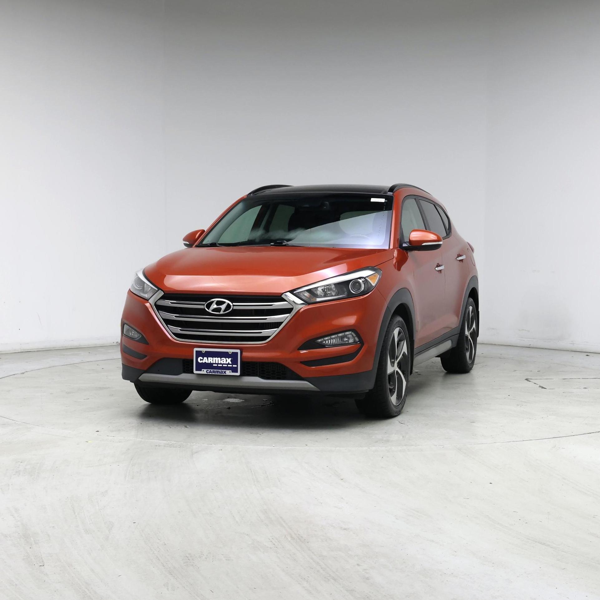 Thumbnail: 2017 Hyundai Tucson - 4
