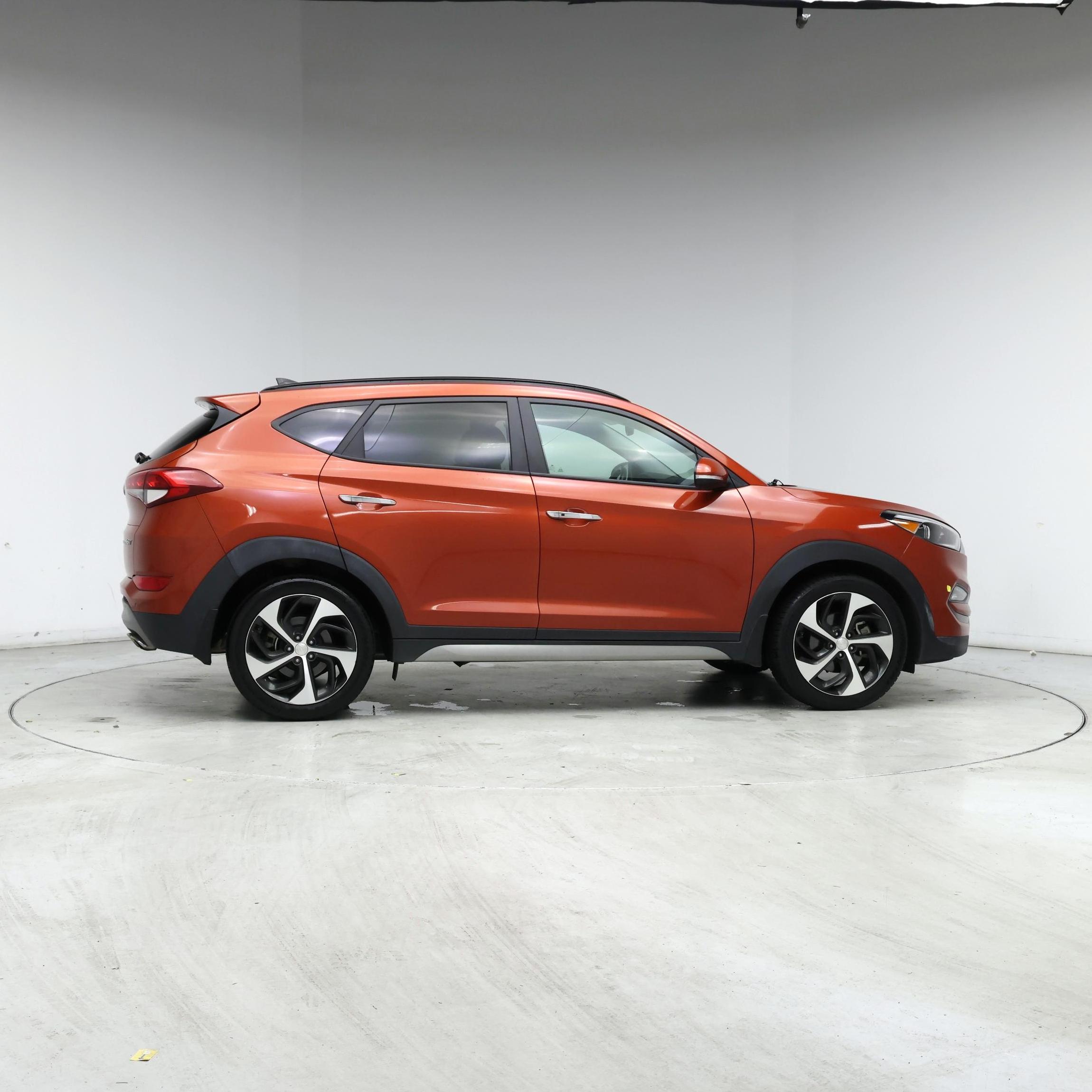 Thumbnail: 2017 Hyundai Tucson - 7