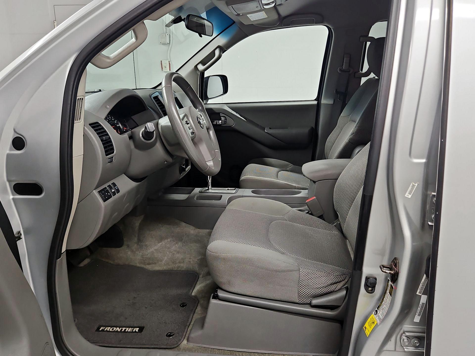 Thumbnail: 2013 Nissan Frontier - 11