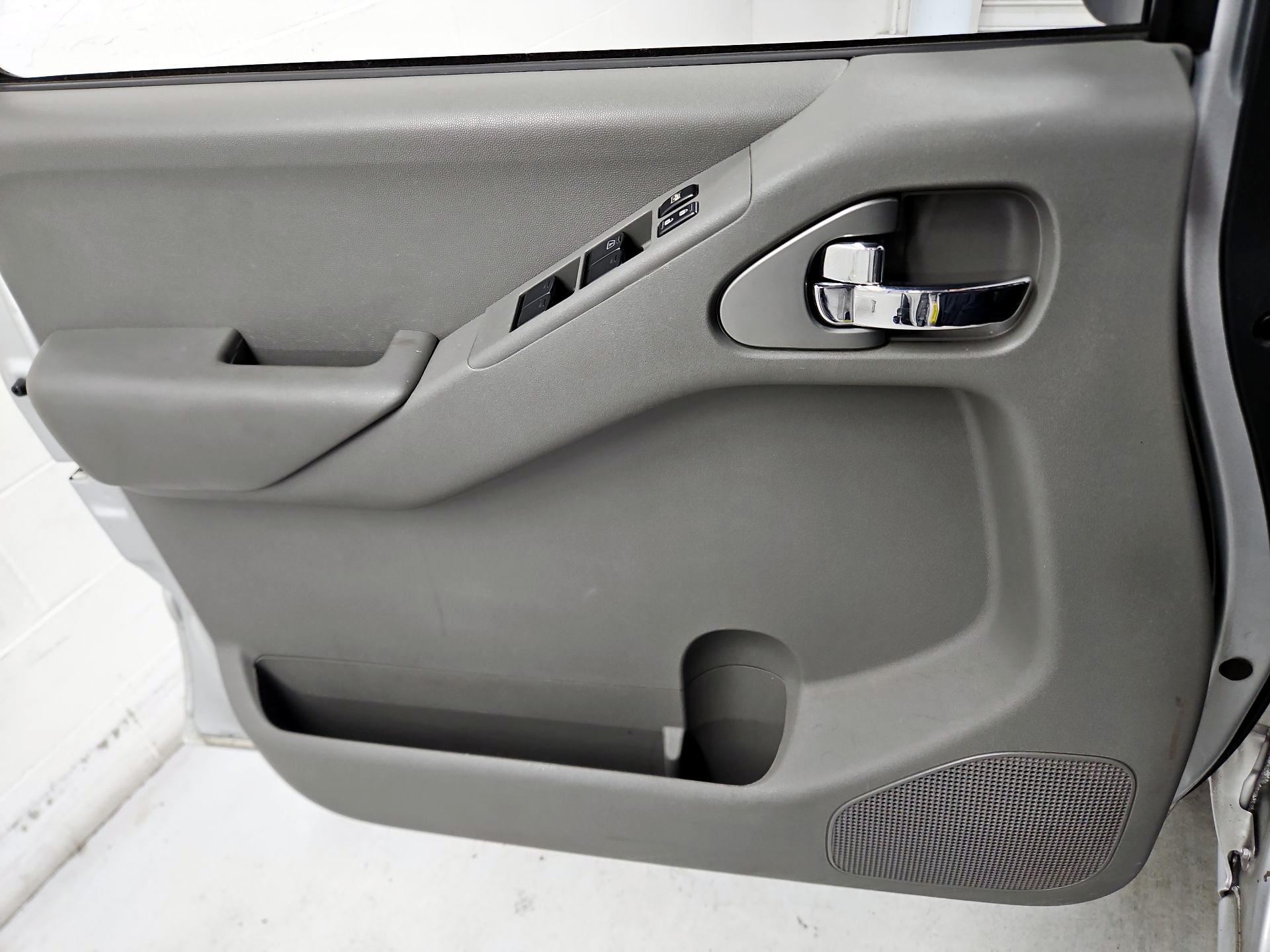 Thumbnail: 2013 Nissan Frontier - 12