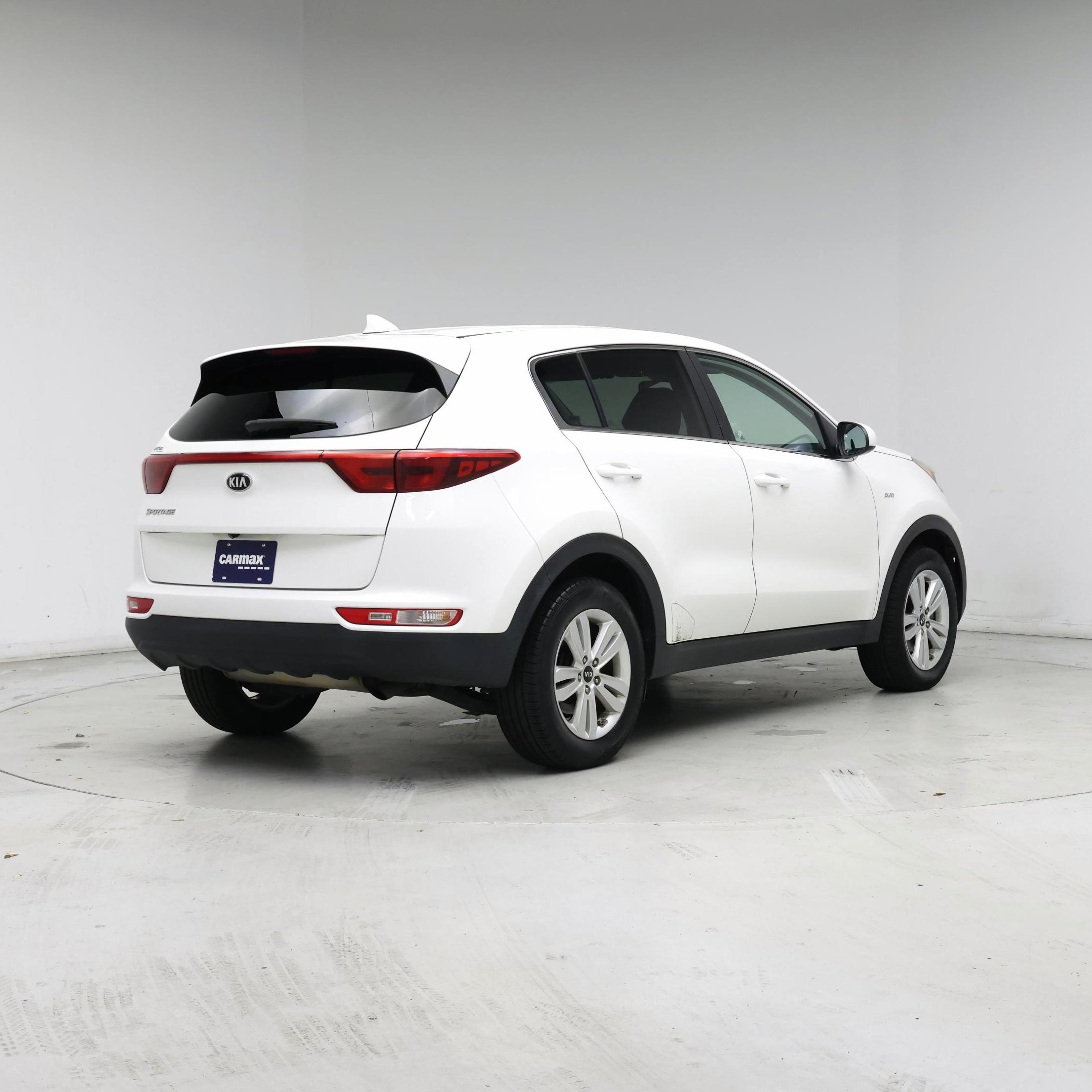 Thumbnail: 2017 Kia Sportage - 8