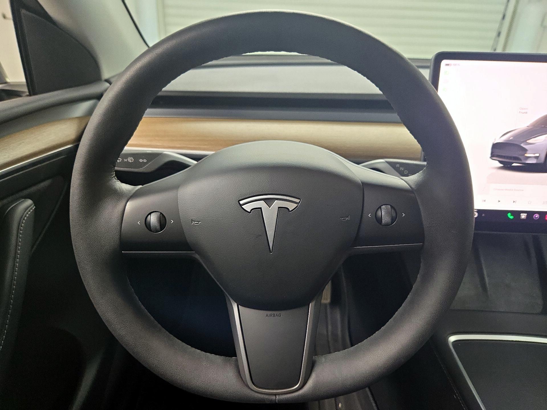 Thumbnail: 2022 Tesla Model Y - 10