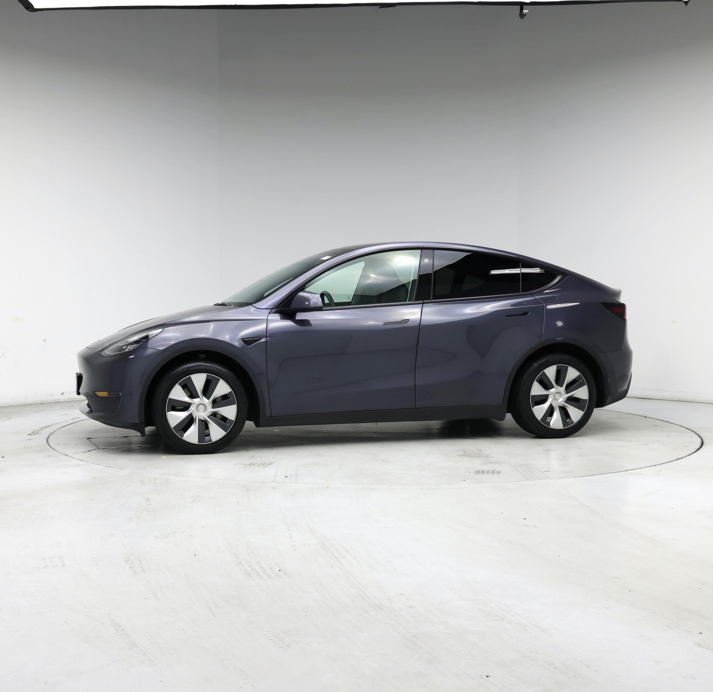 Thumbnail: 2022 Tesla Model Y - 3