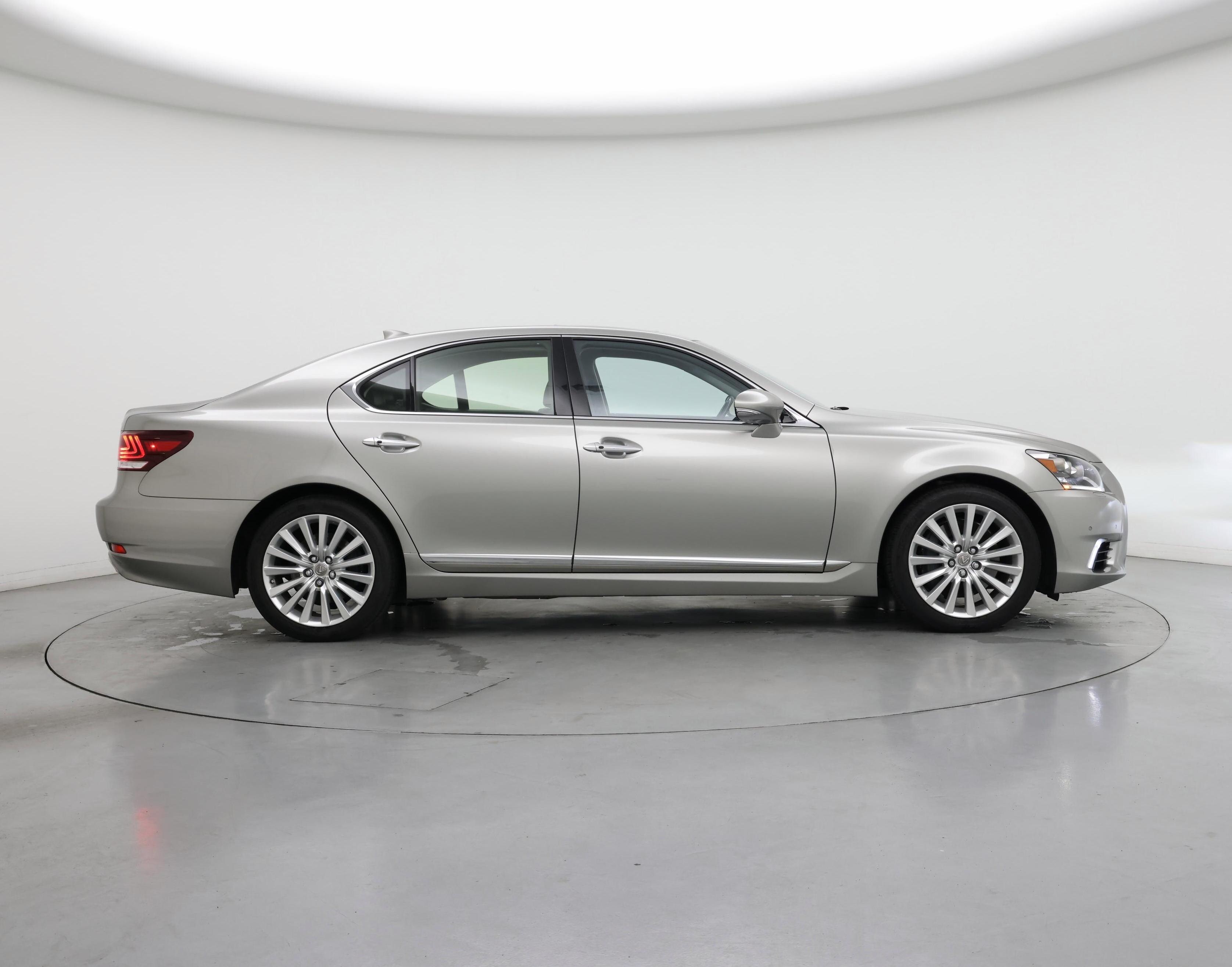 Thumbnail: 2017 Lexus LS - 7