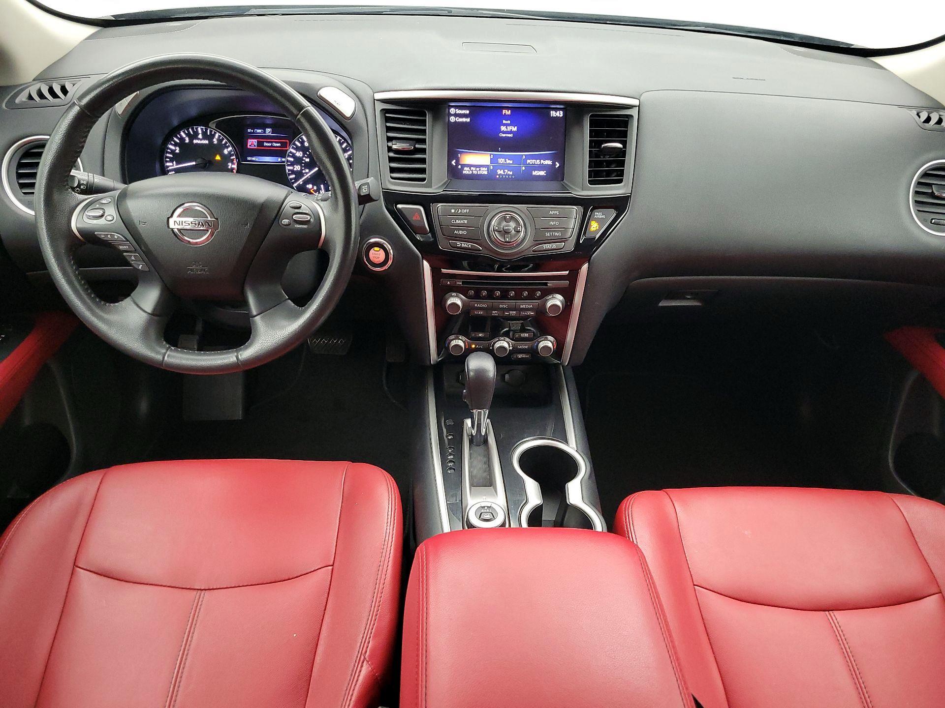 Thumbnail: 2017 Nissan Pathfinder - 9